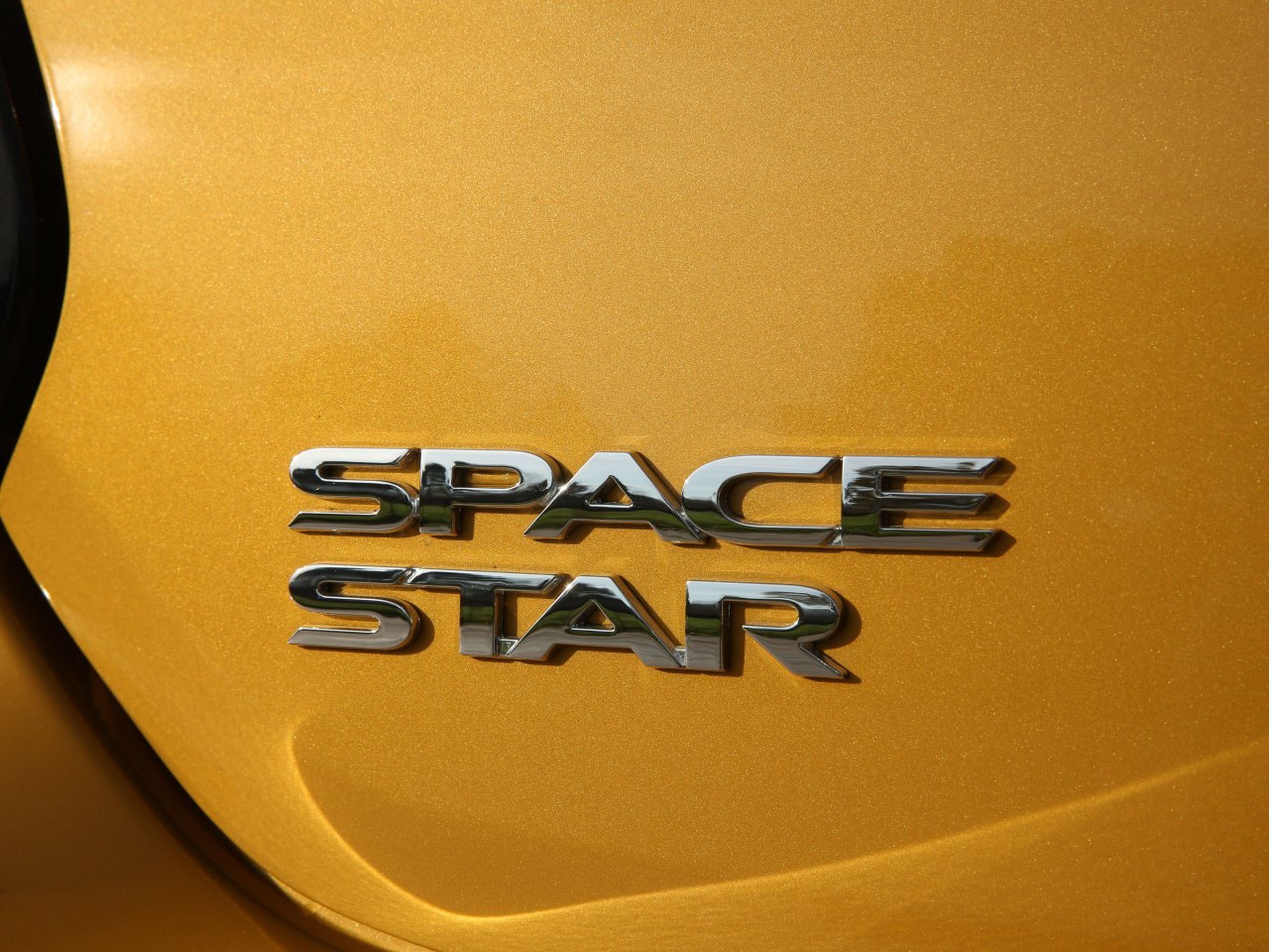 Mitsubishi Space Star logo
