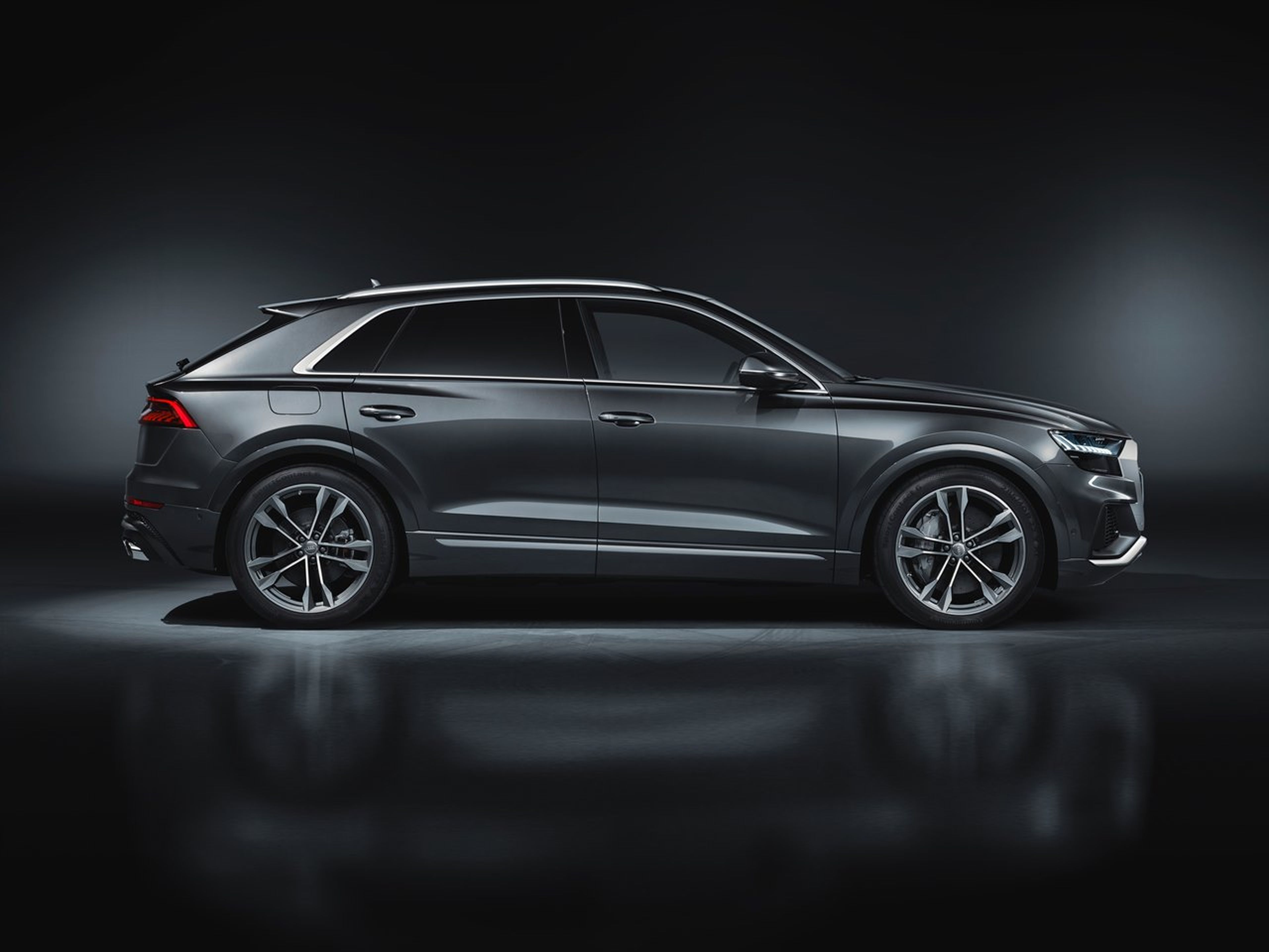 Audi SQ8 lateral