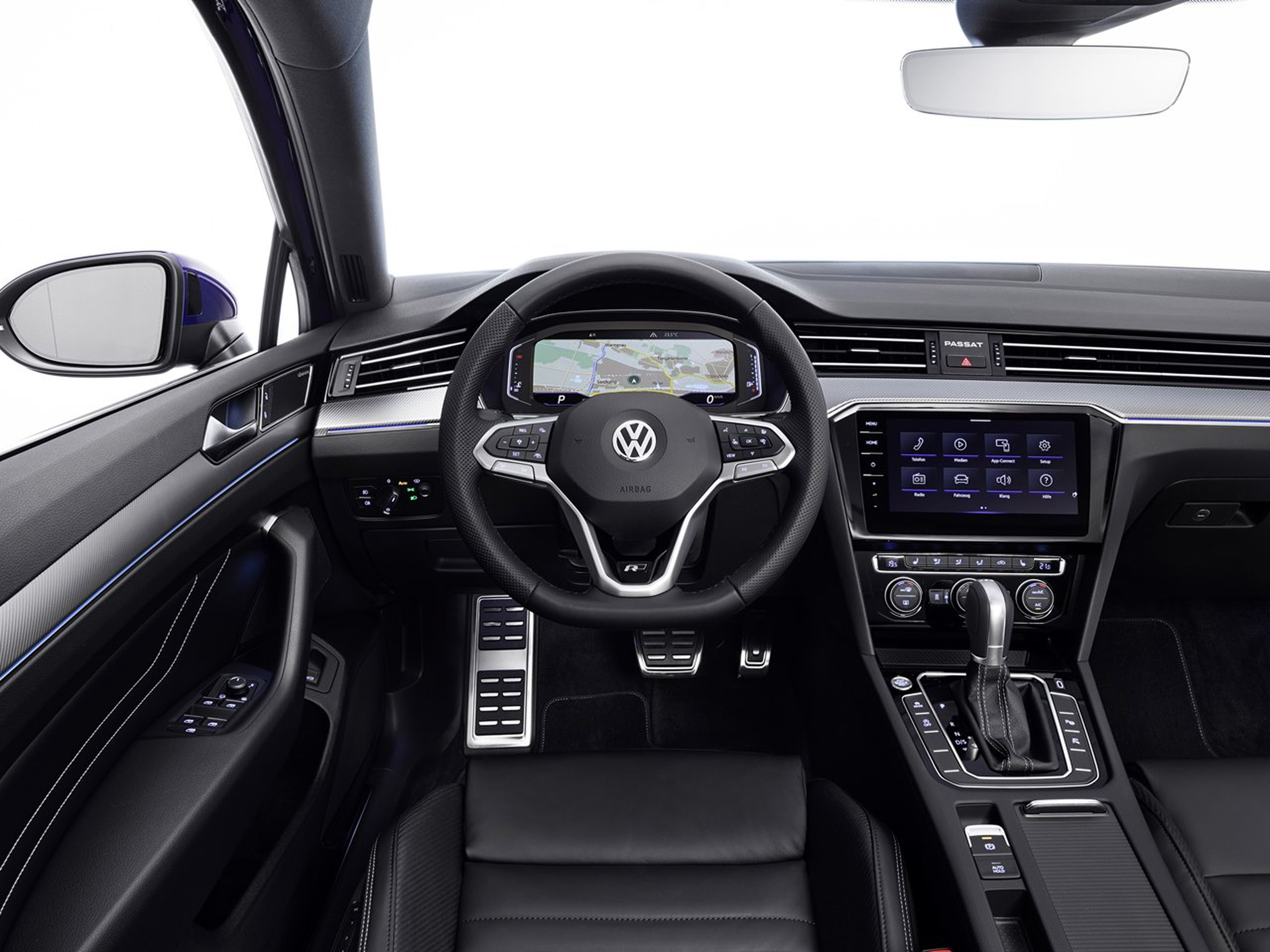 Volkswagen Passat interior negro