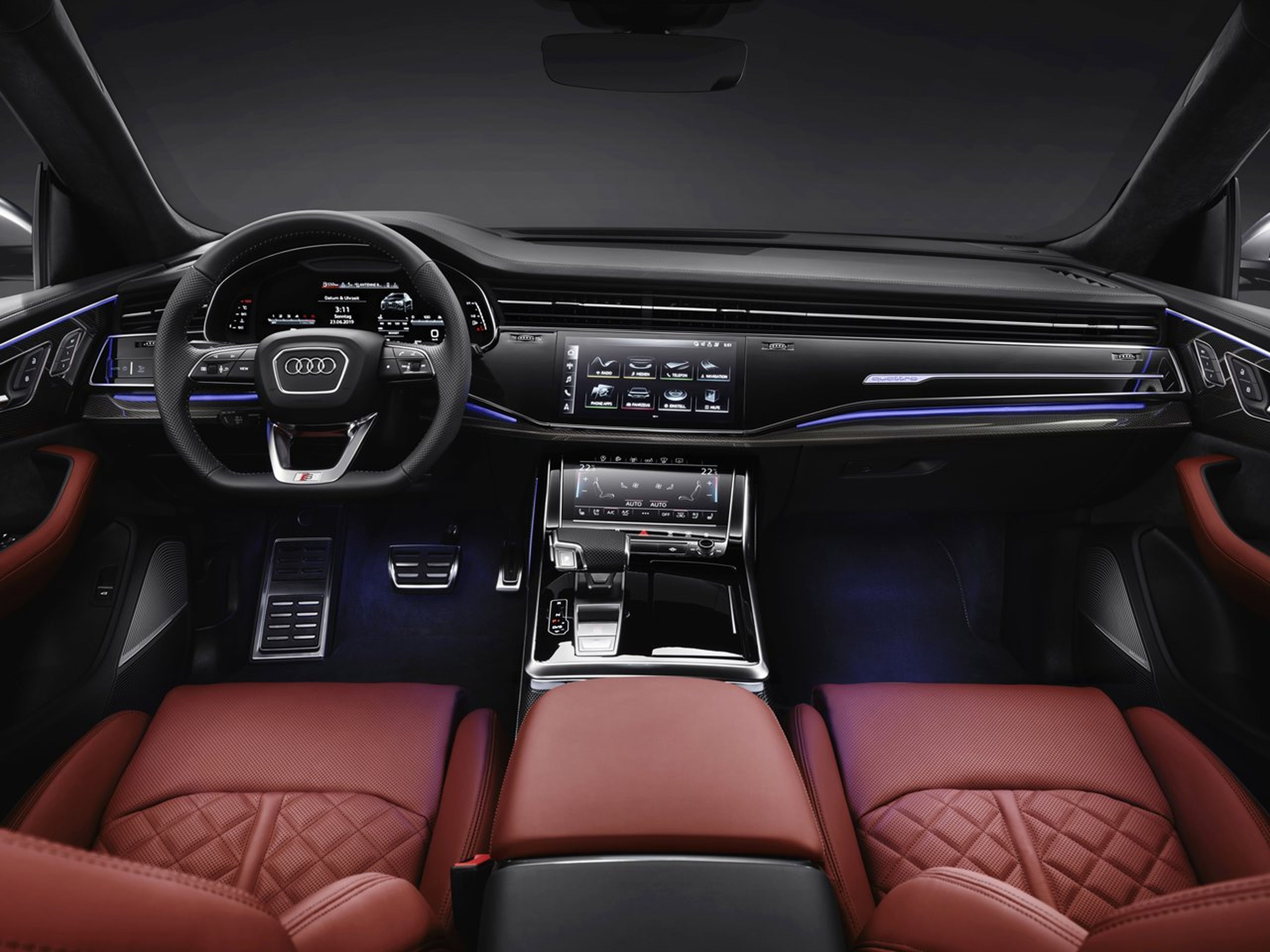 Audi SQ8 interior