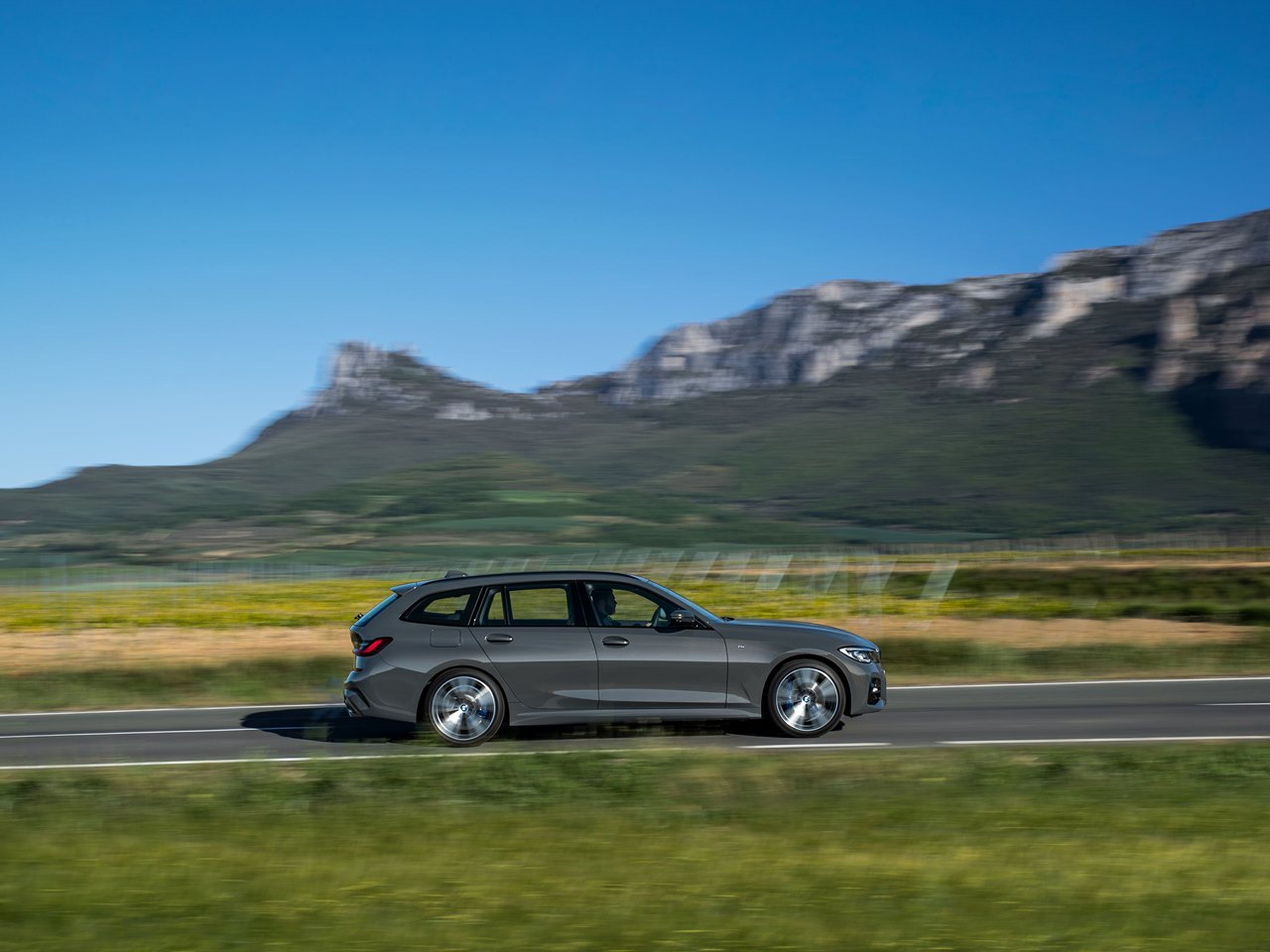 BMW Serie 3 Touring dinámica lateral