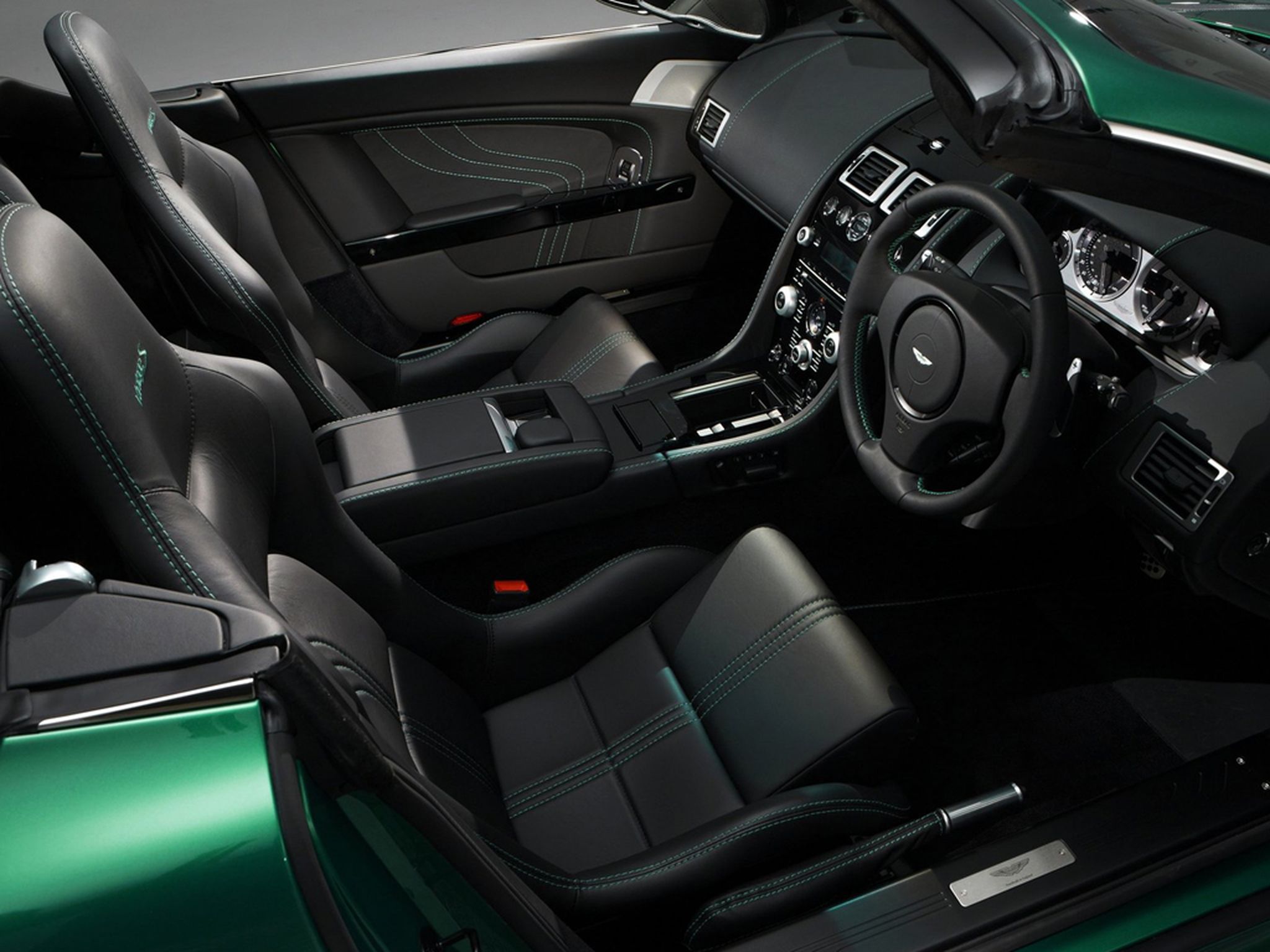 Aston-V8_Vantage_S_Roadster_04