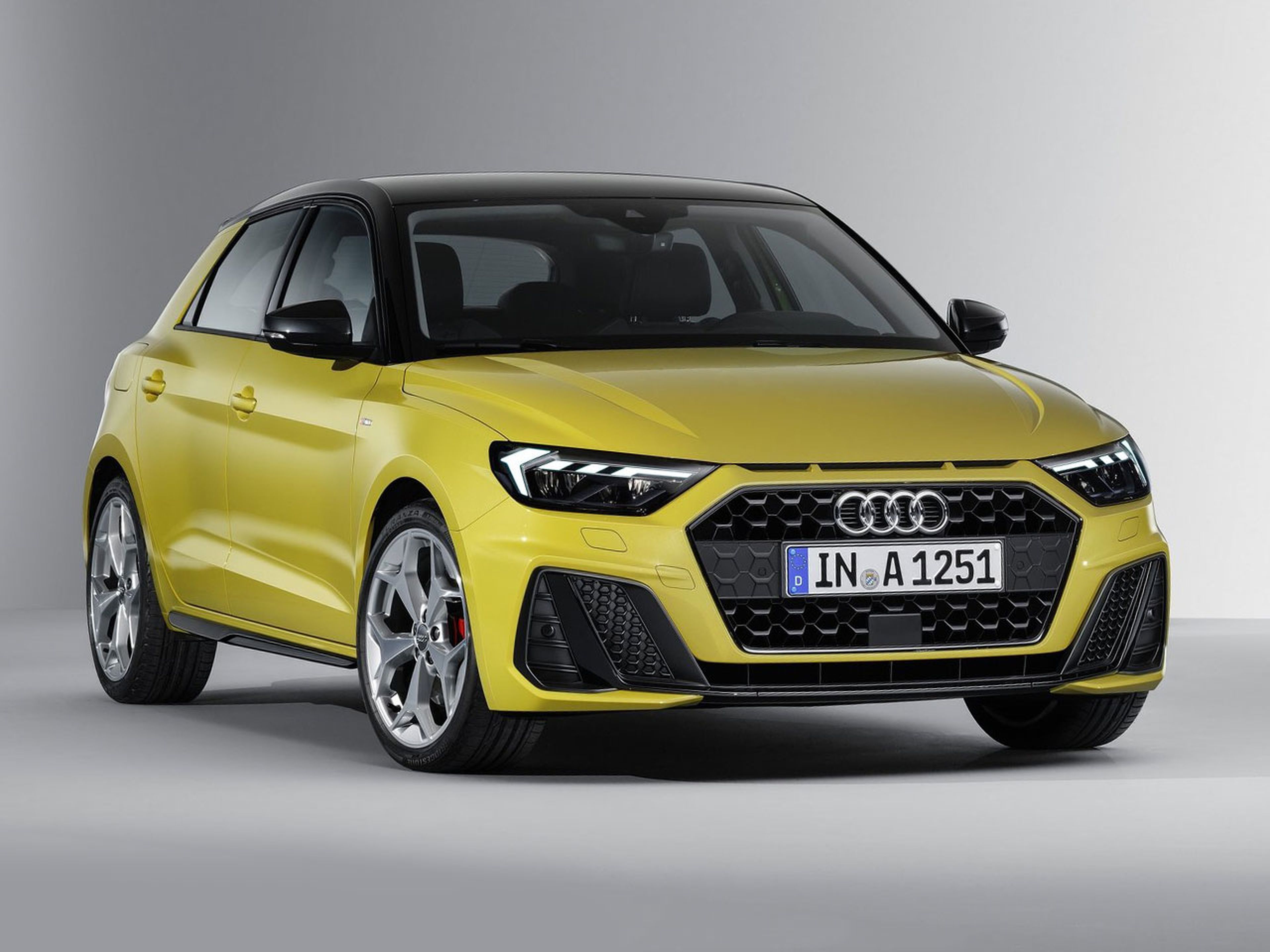 Audi-A1_Sportback-2019-C01