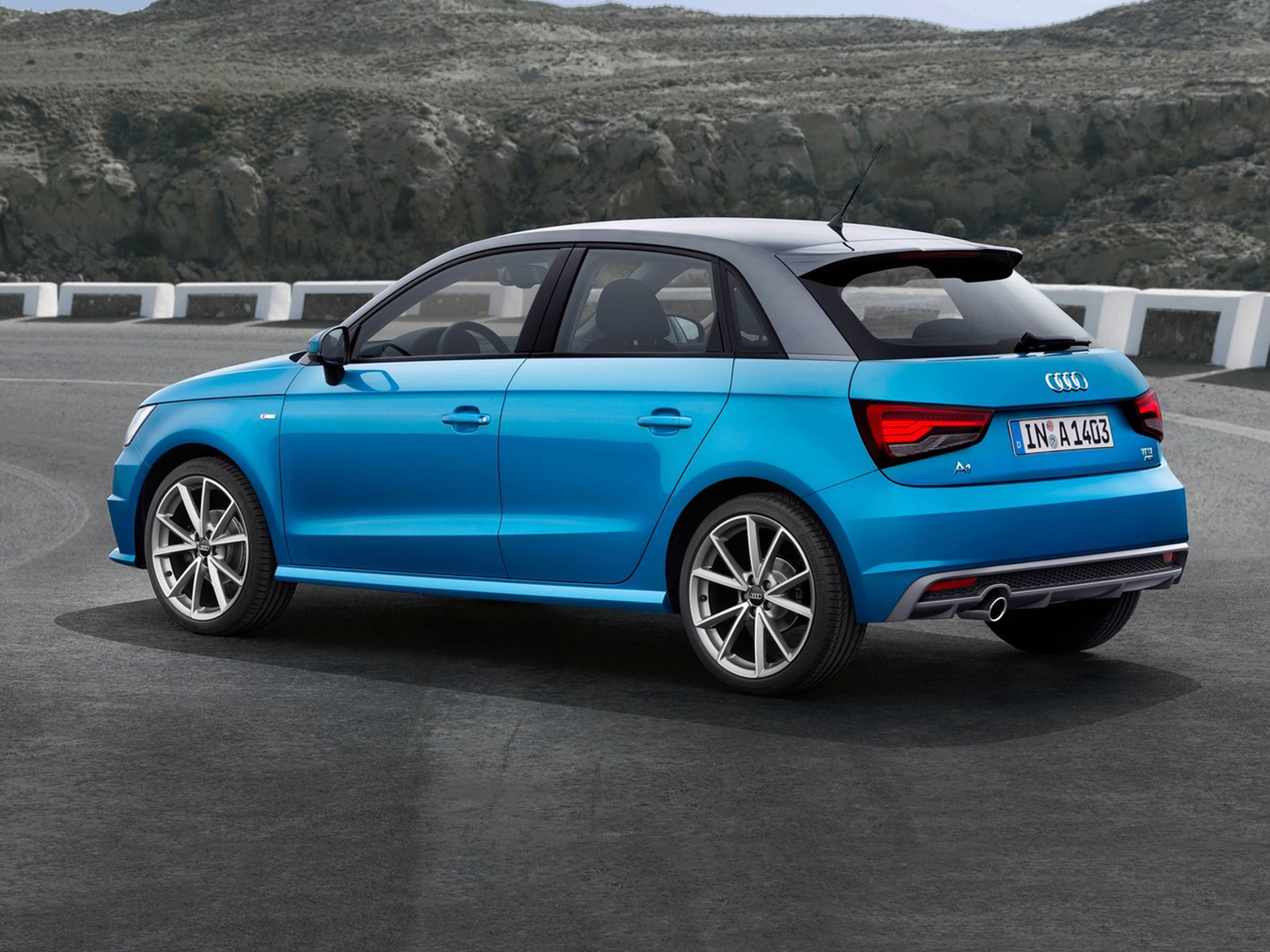 Audi-A1_Sportback_2015_C03