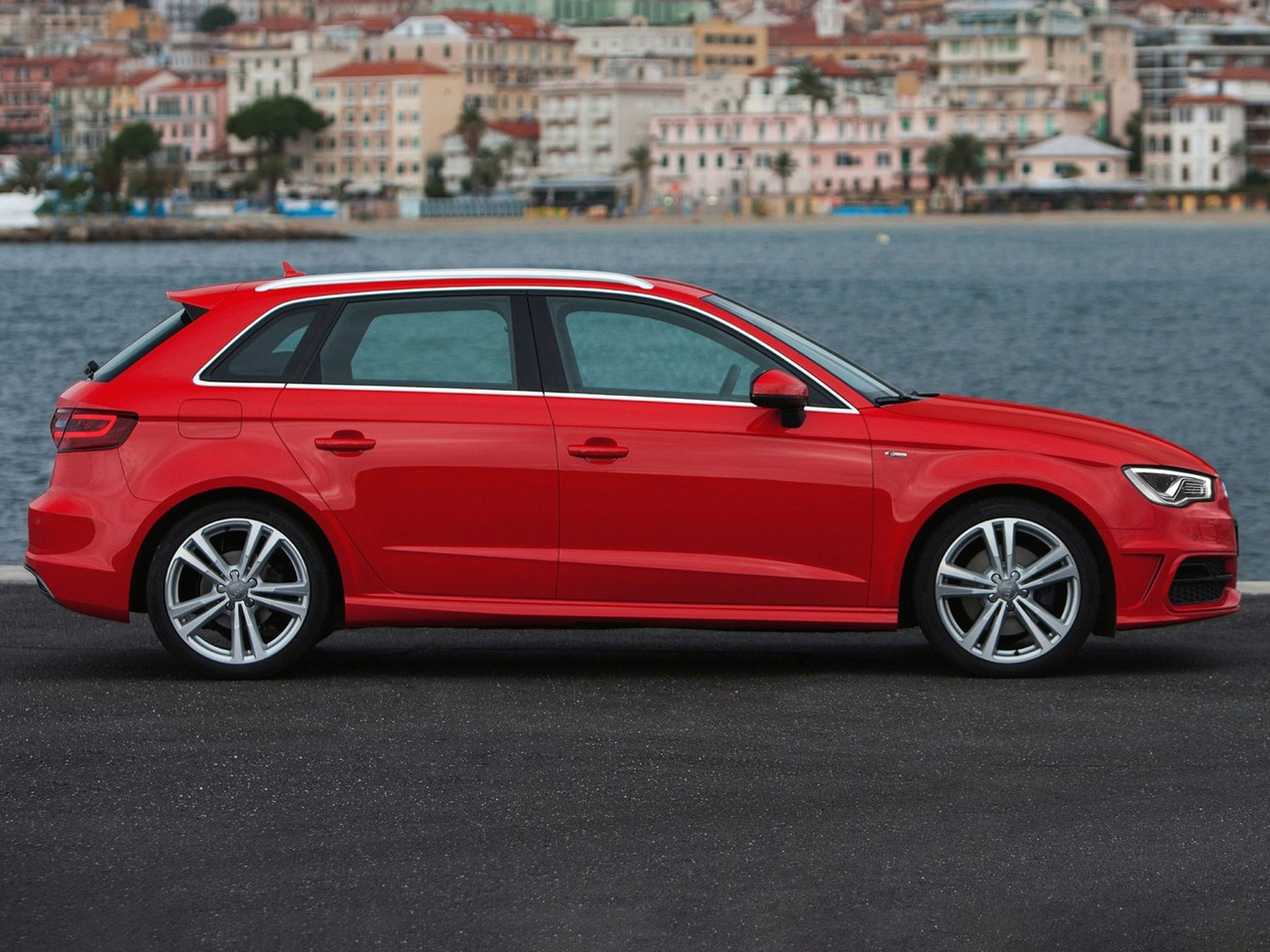 Audi-A3_Sportback_S-Line-2014-C02