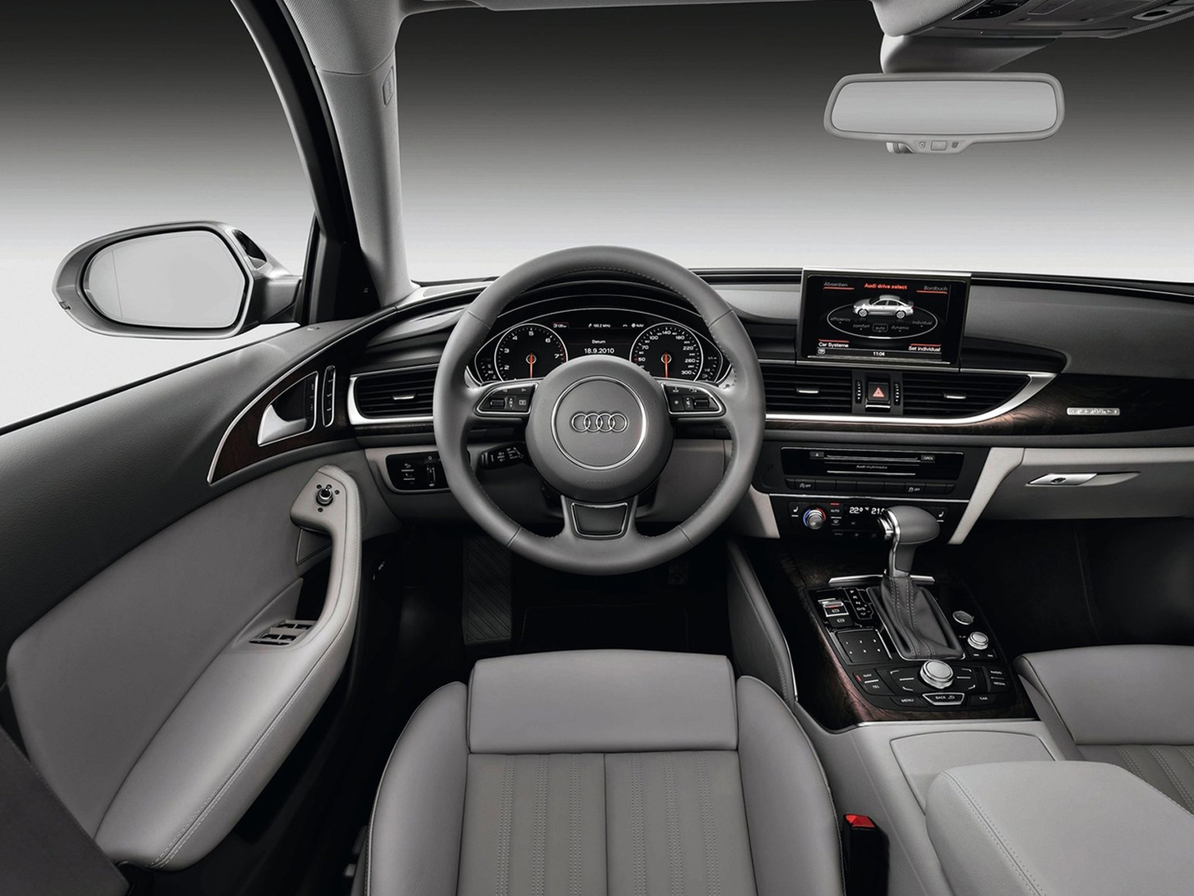 Audi-A6-2012-C04