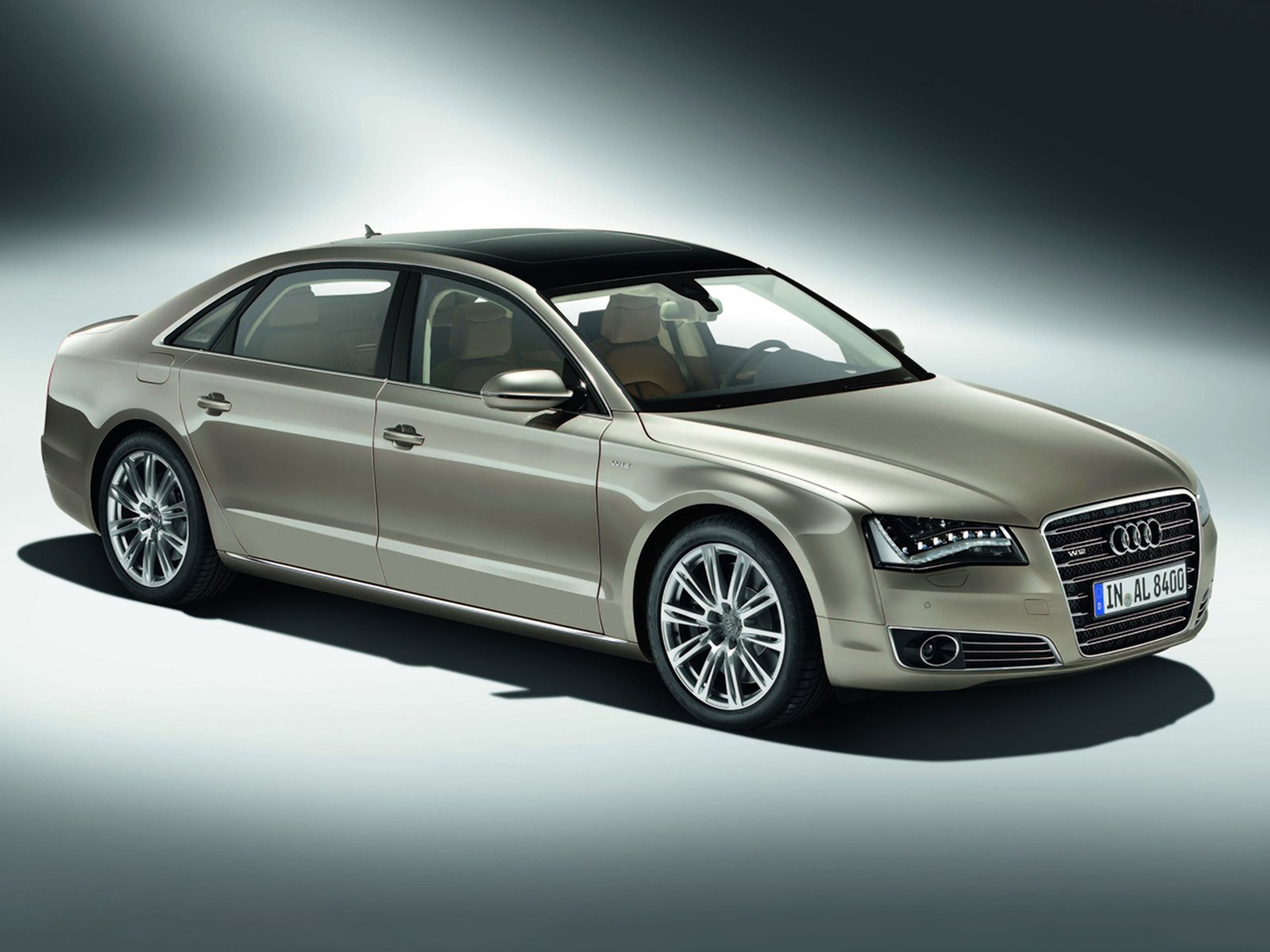 Audi-A8_L-2011-C01