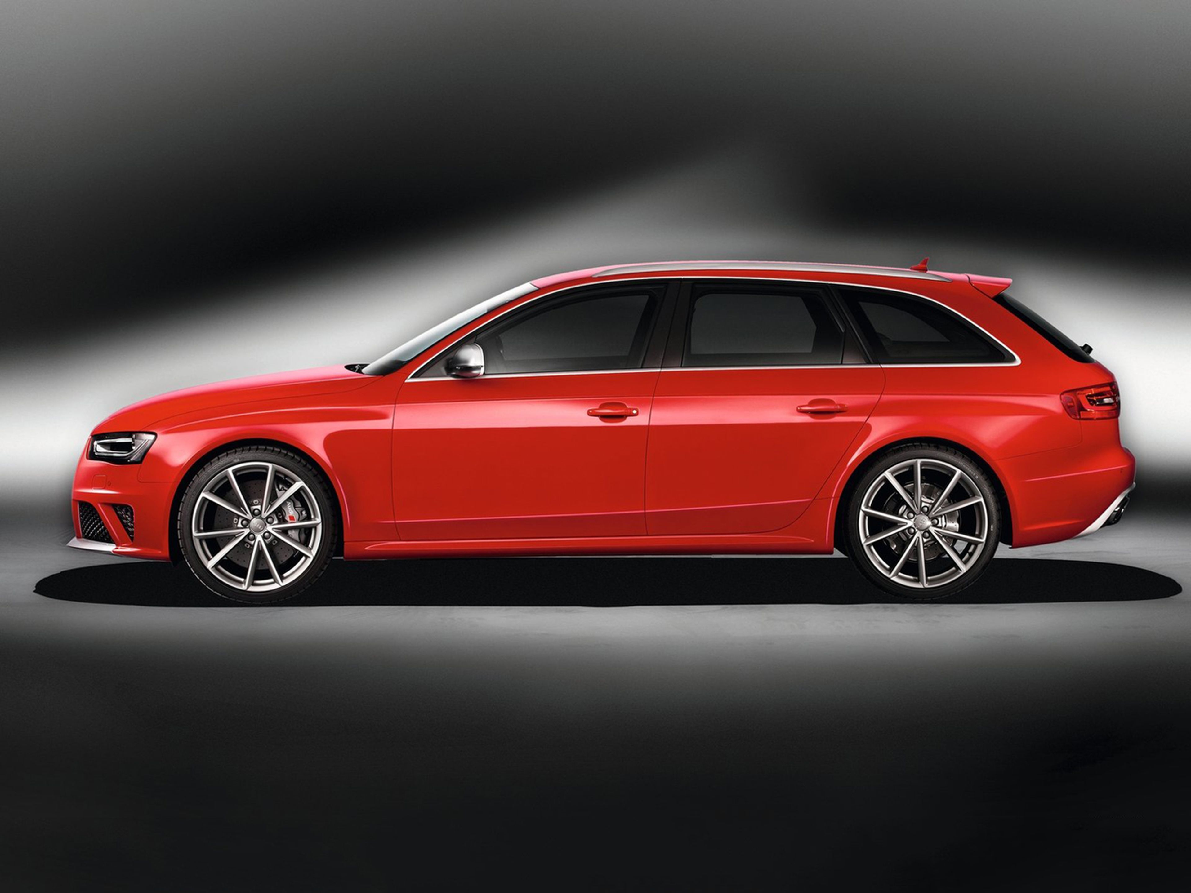 Audi-RS4_Avant_2013_C02