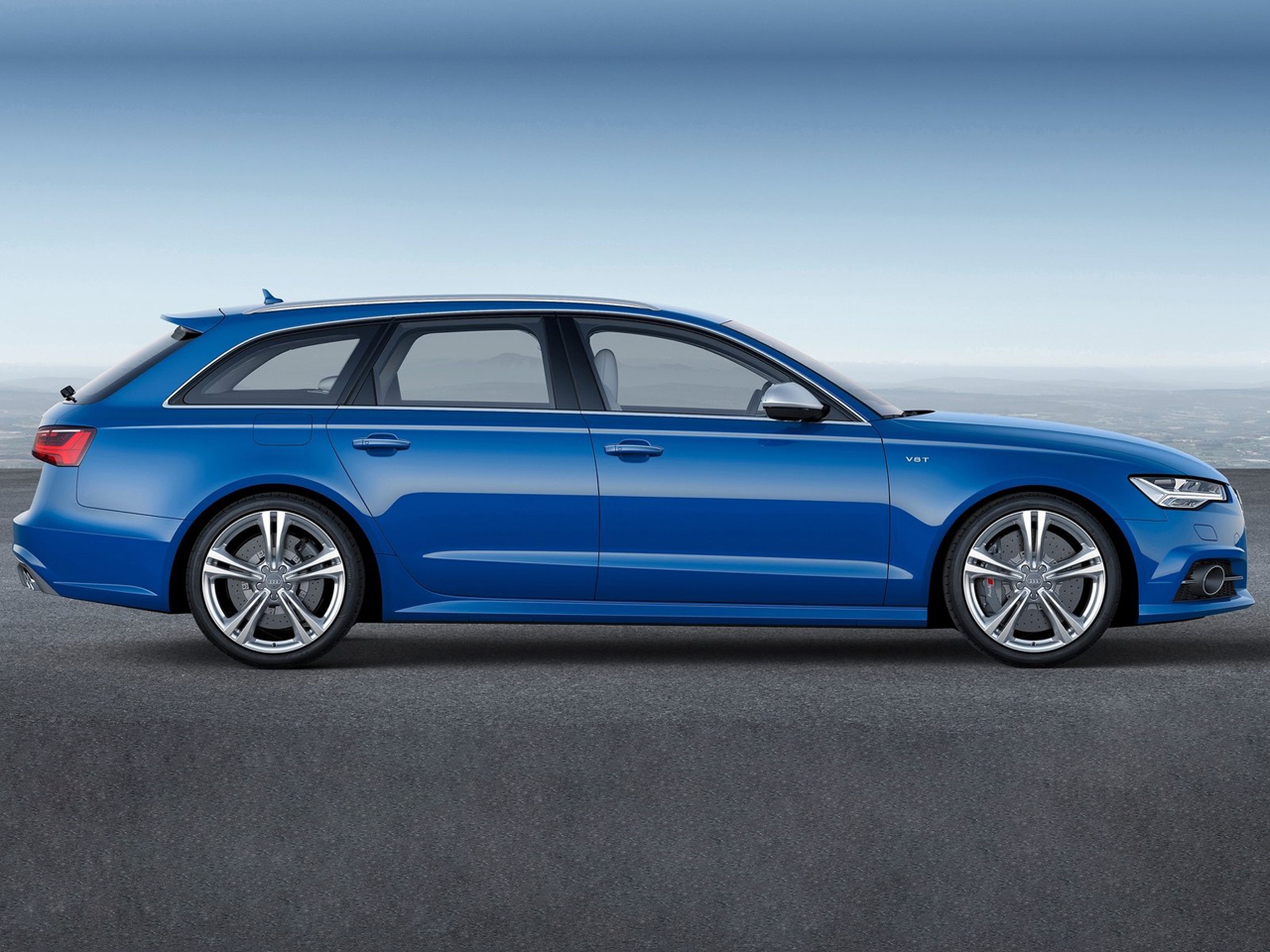 Audi-S6_Avant_2015_C02