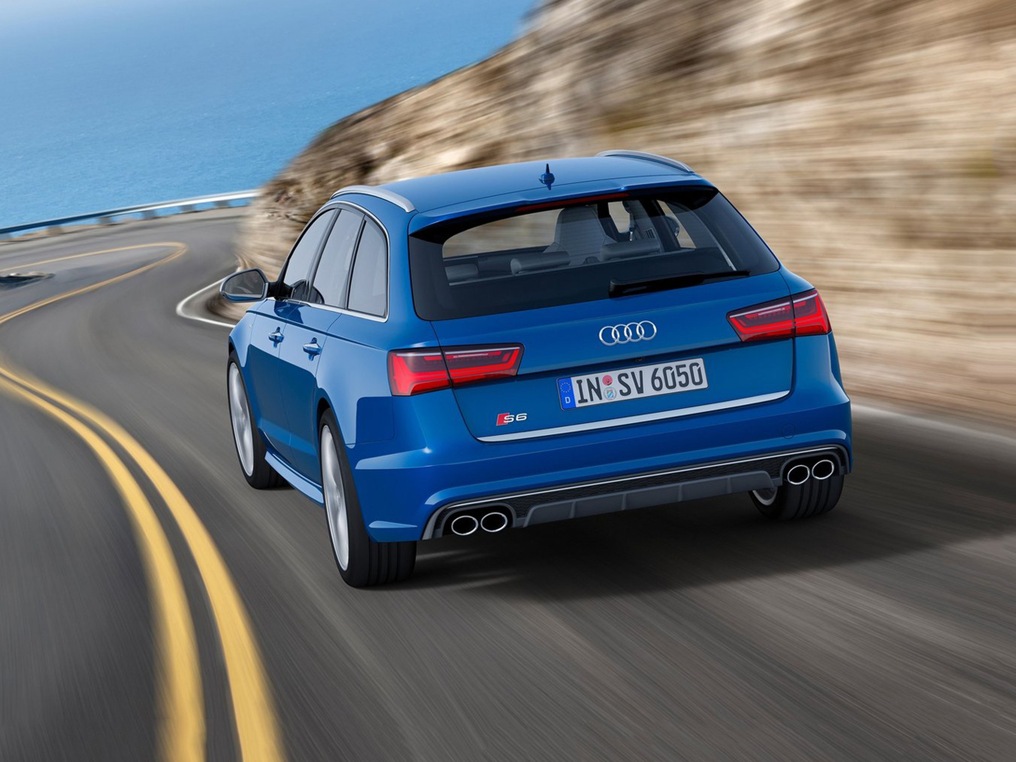 Audi-S6_Avant_2015_C08