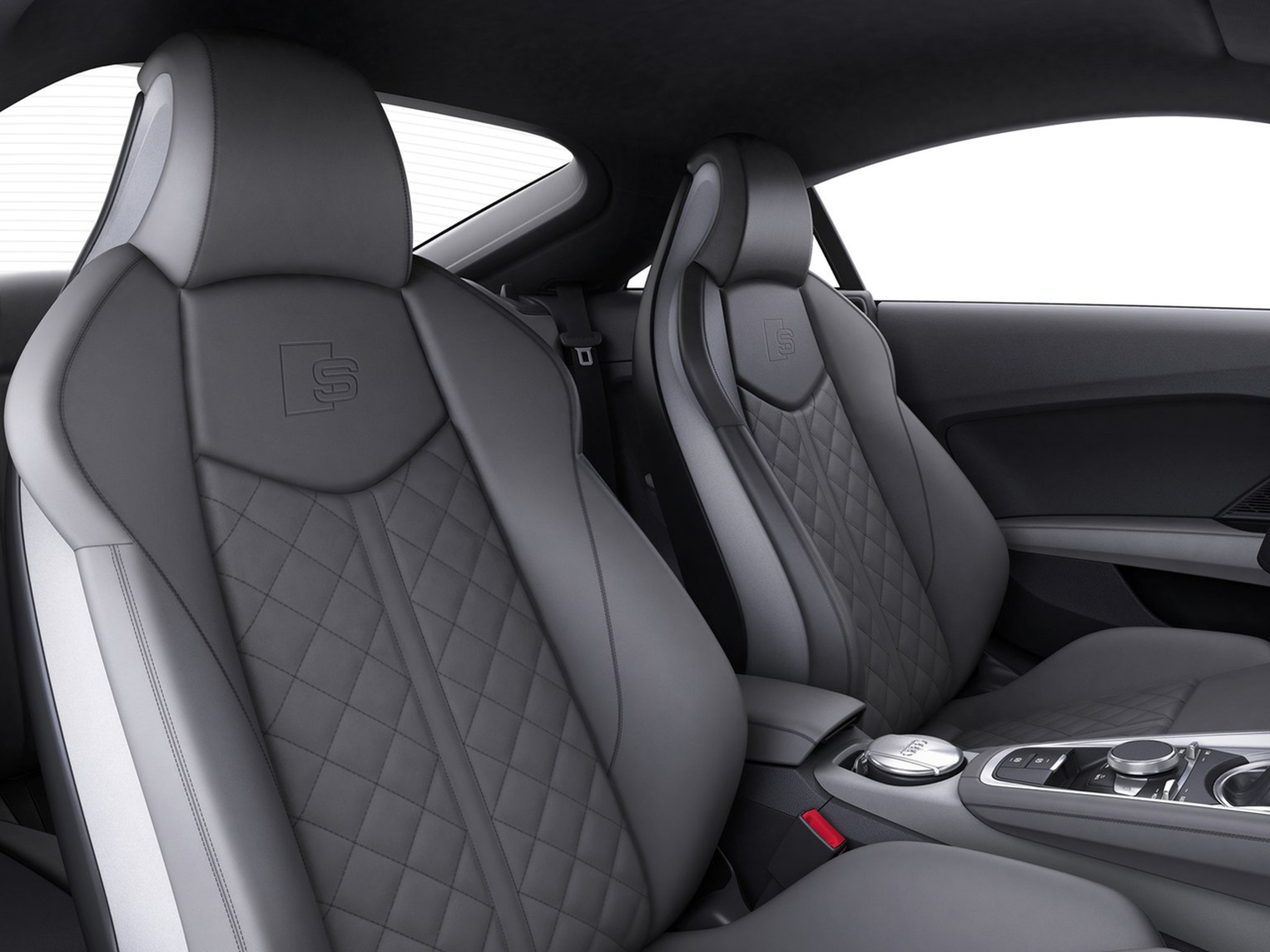 Audi-TTS_Coupe_2015_C05
