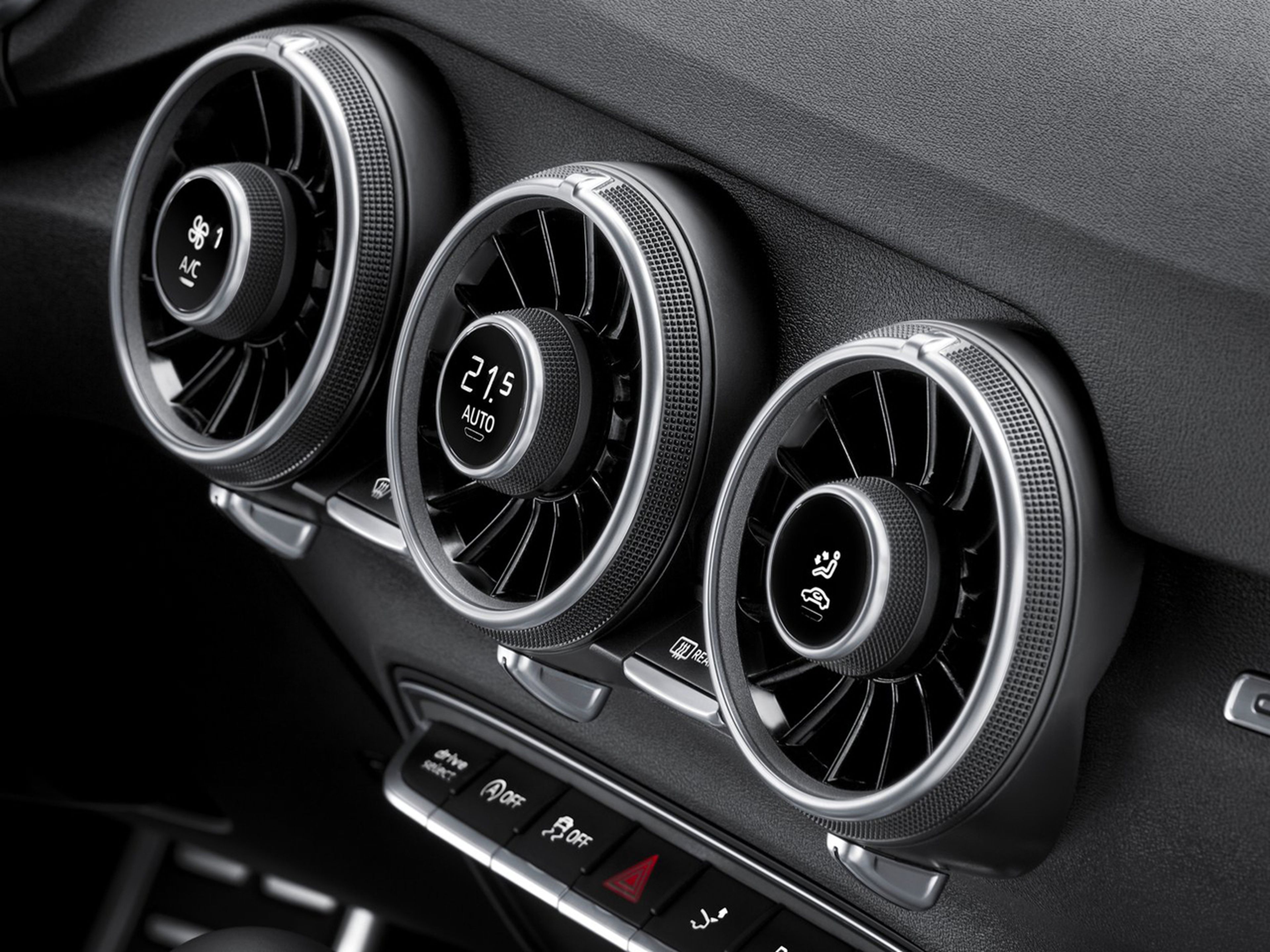 Audi-TTS_Coupe_2015_C06