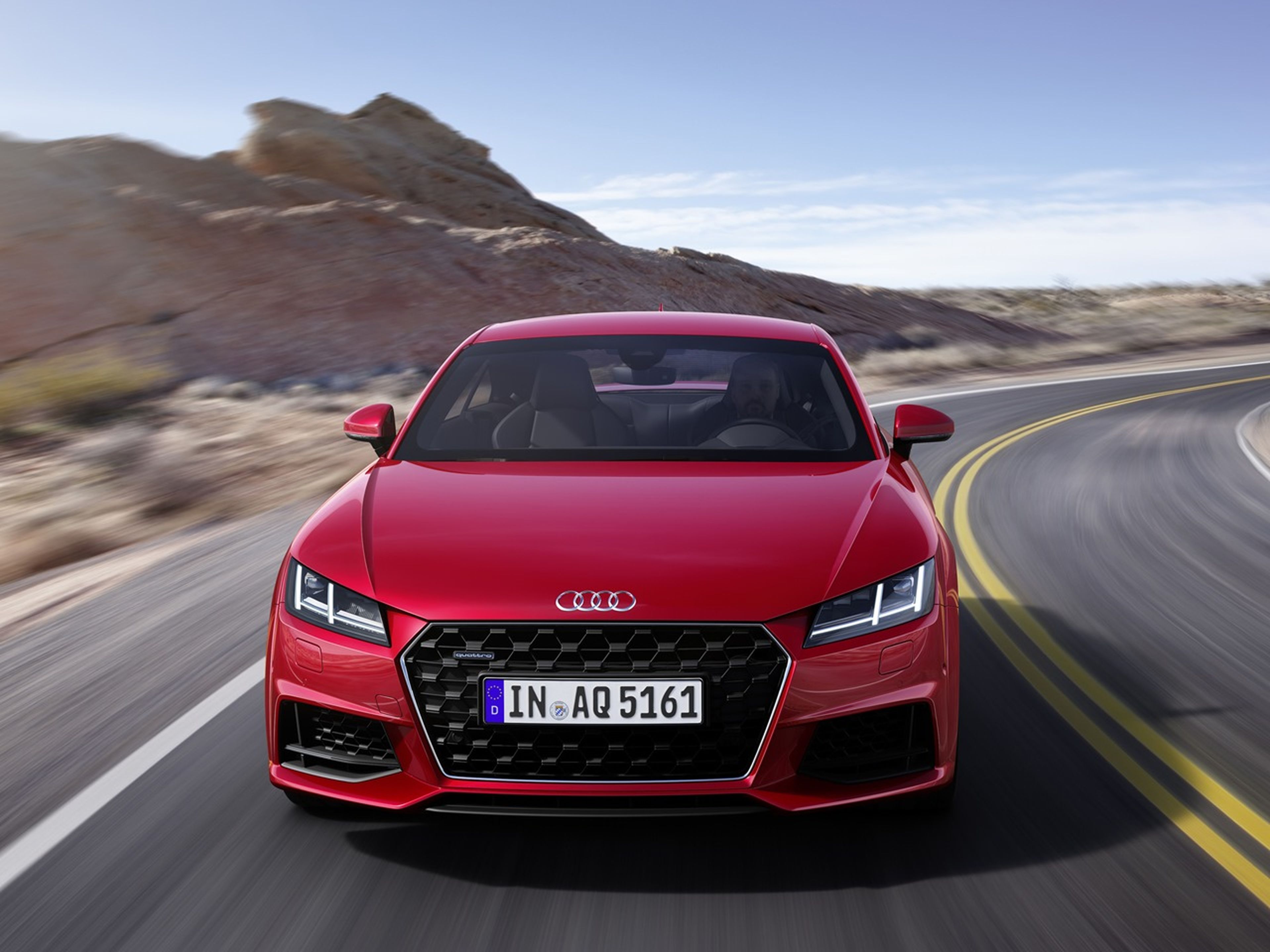 Audi TT Coupe frontal