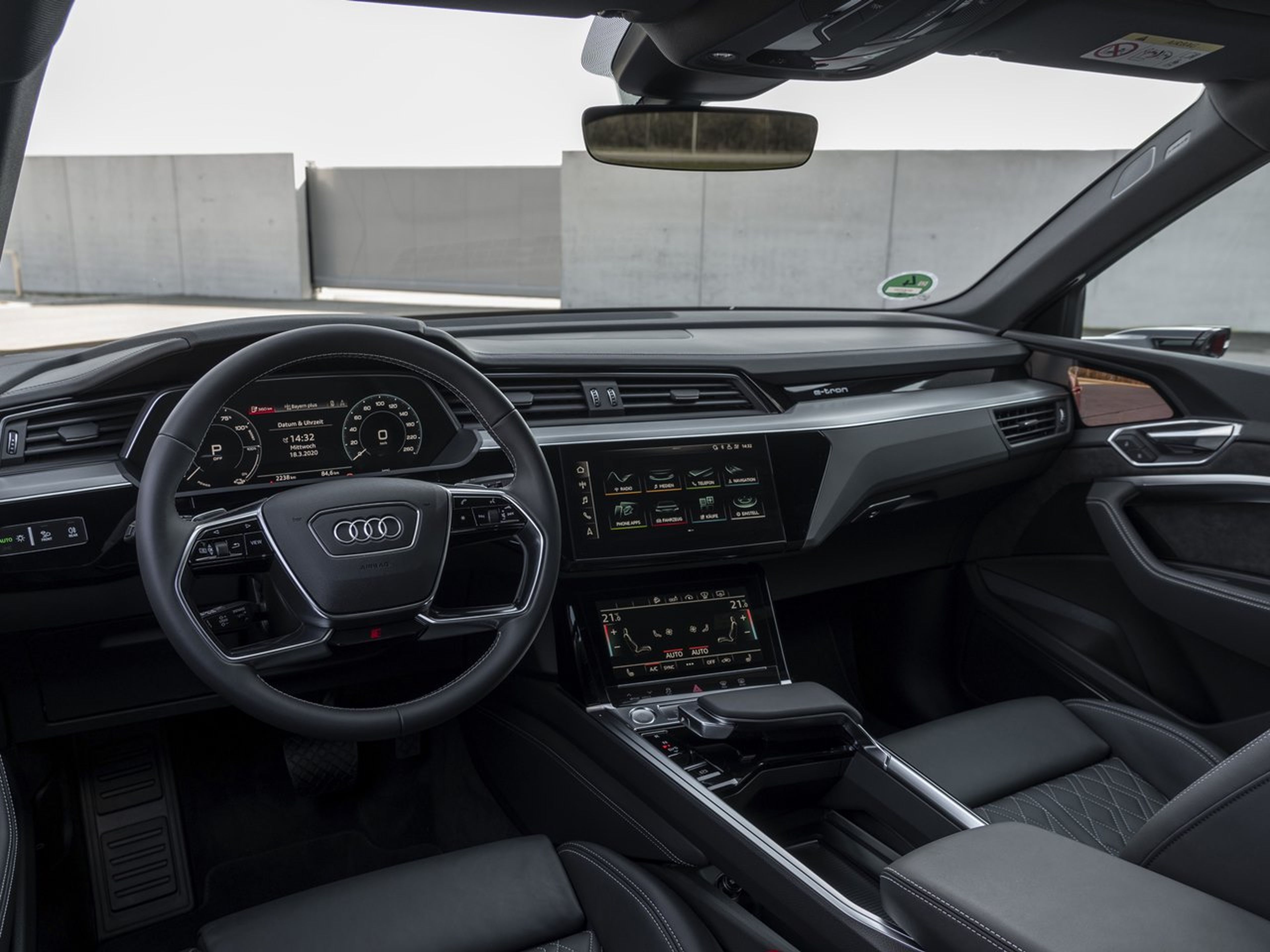Audi e-tron Sportback interior