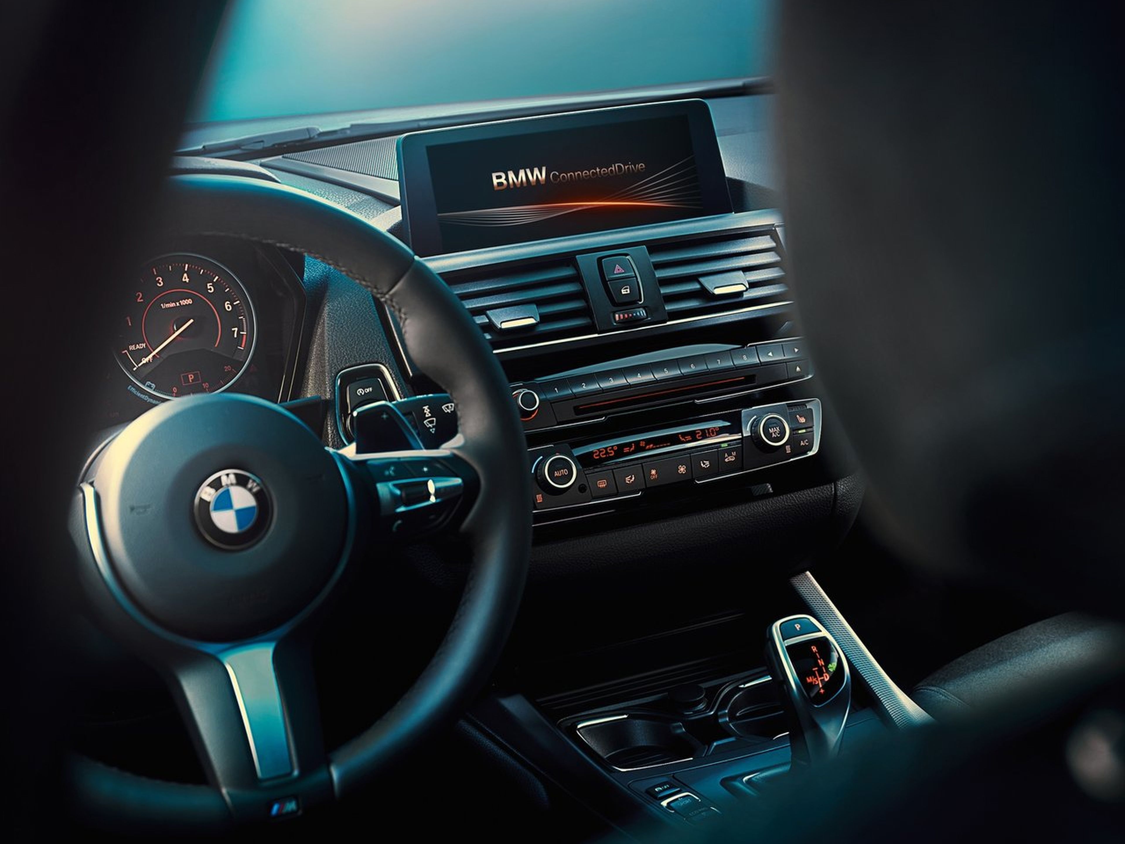 BMW-1-Series-Hatchback_2016-C06