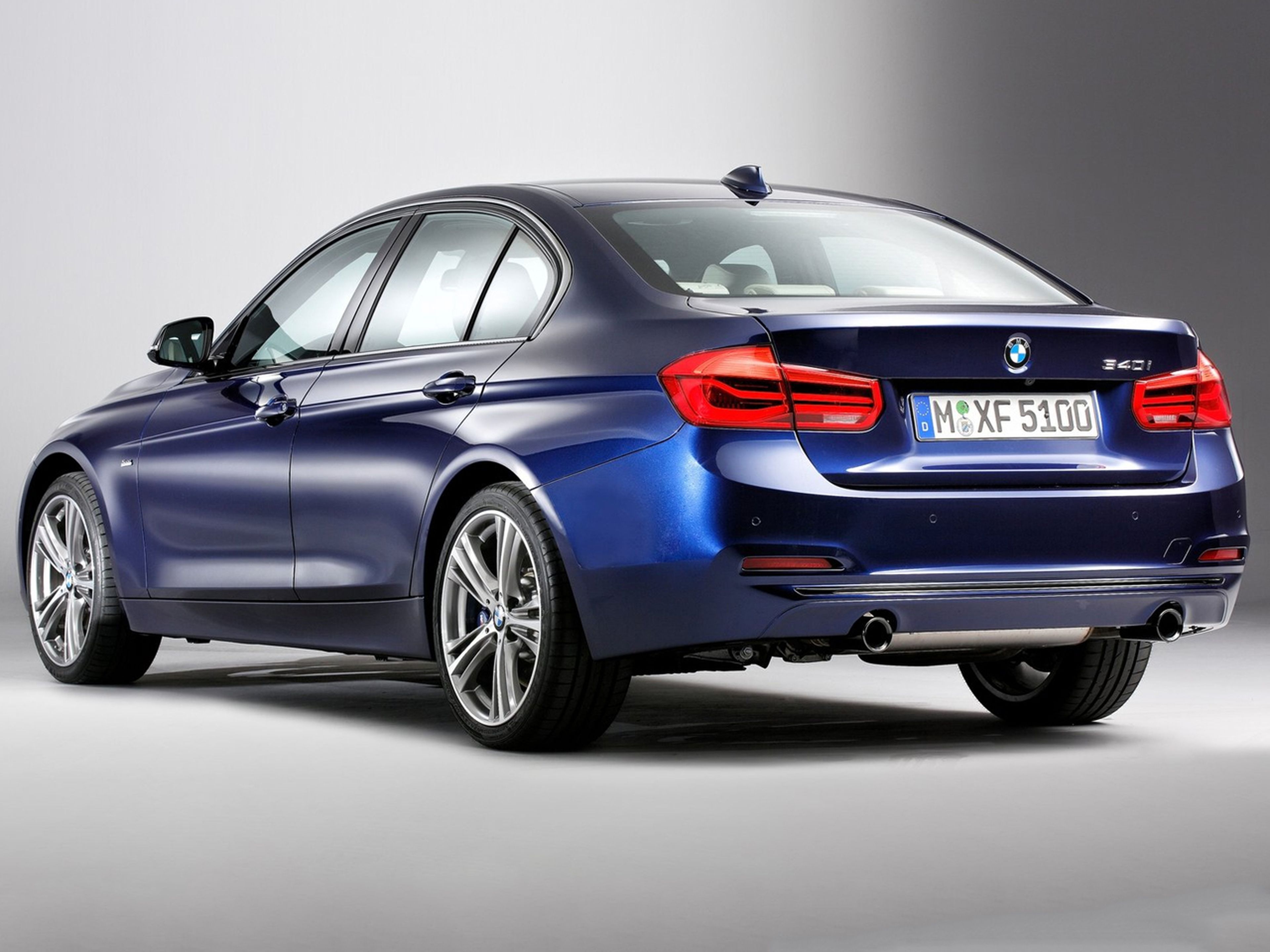 BMW-3-Series-2016-C02