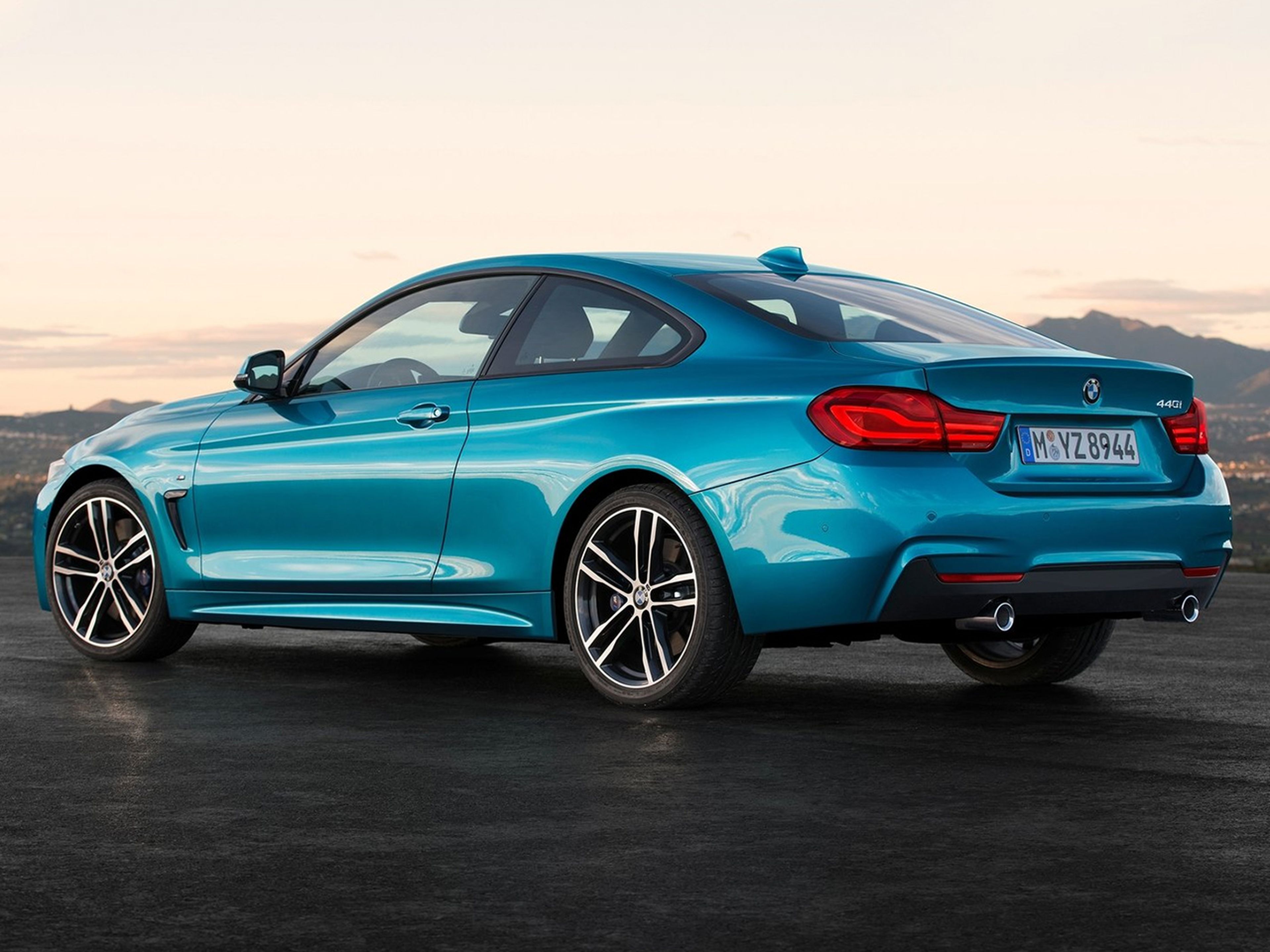 BMW-4-Series_Coupe-2018-C03