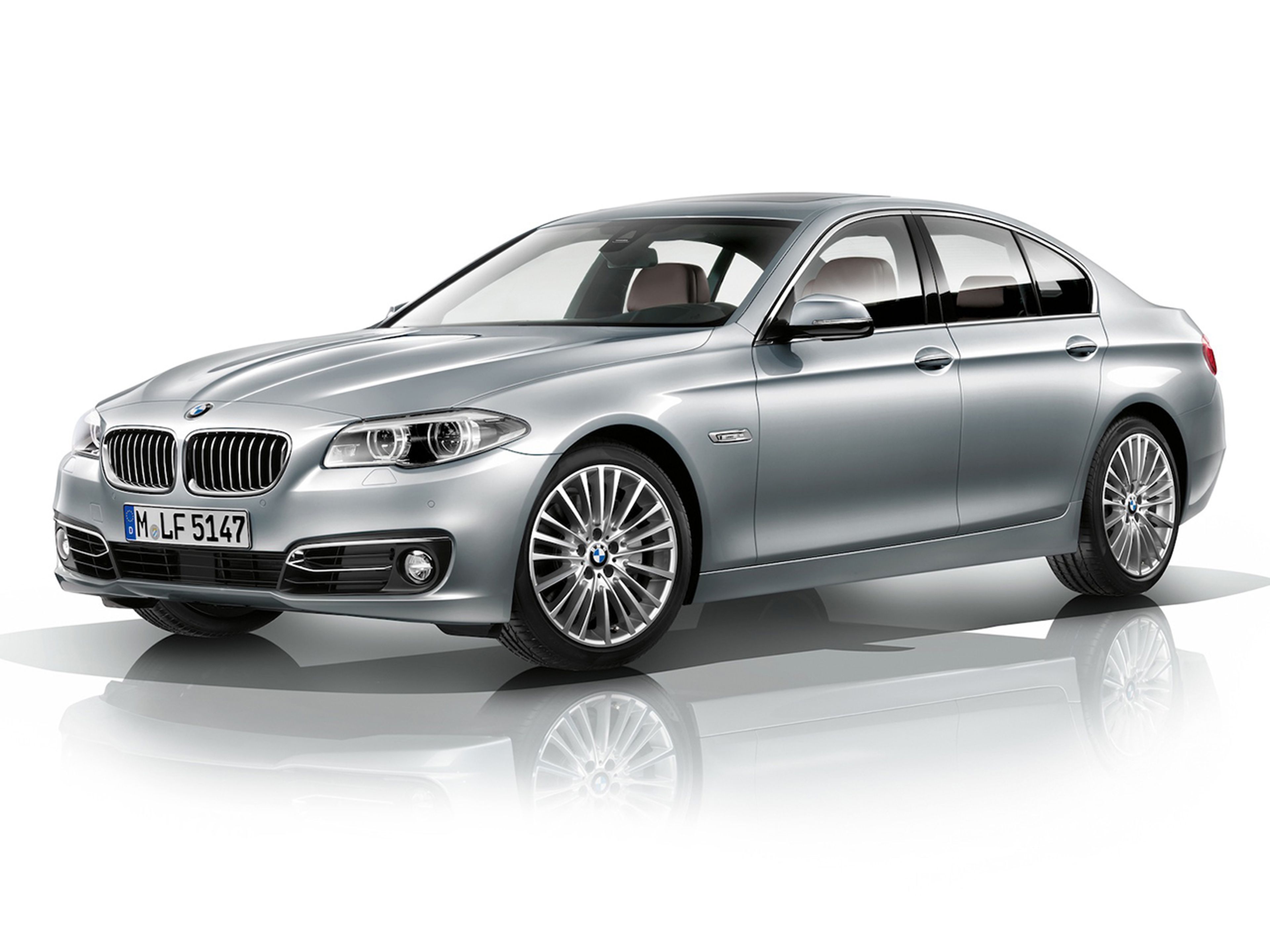 BMW-5_Series-2015_C01