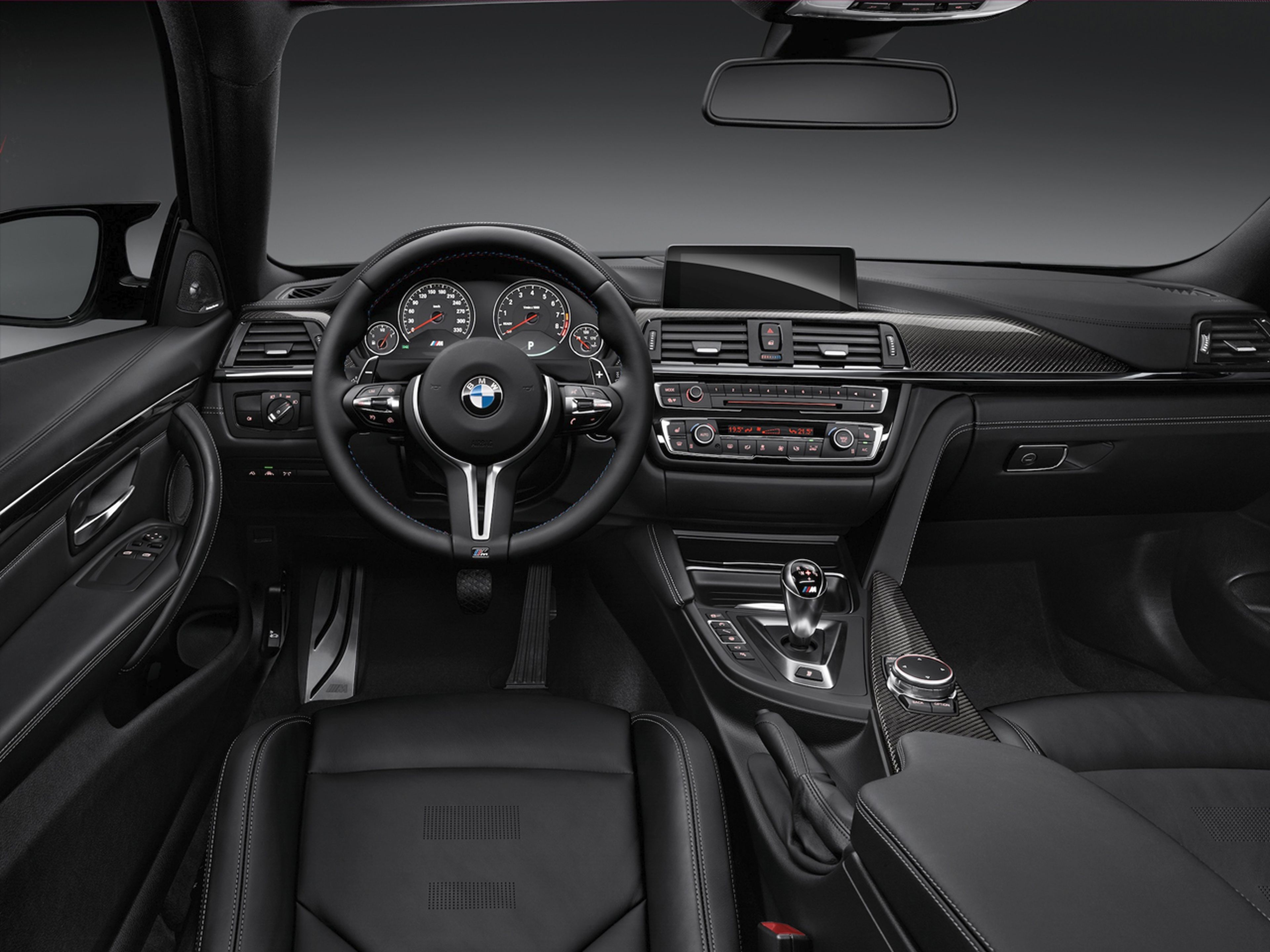BMW-M4_Coupe-2015_C03