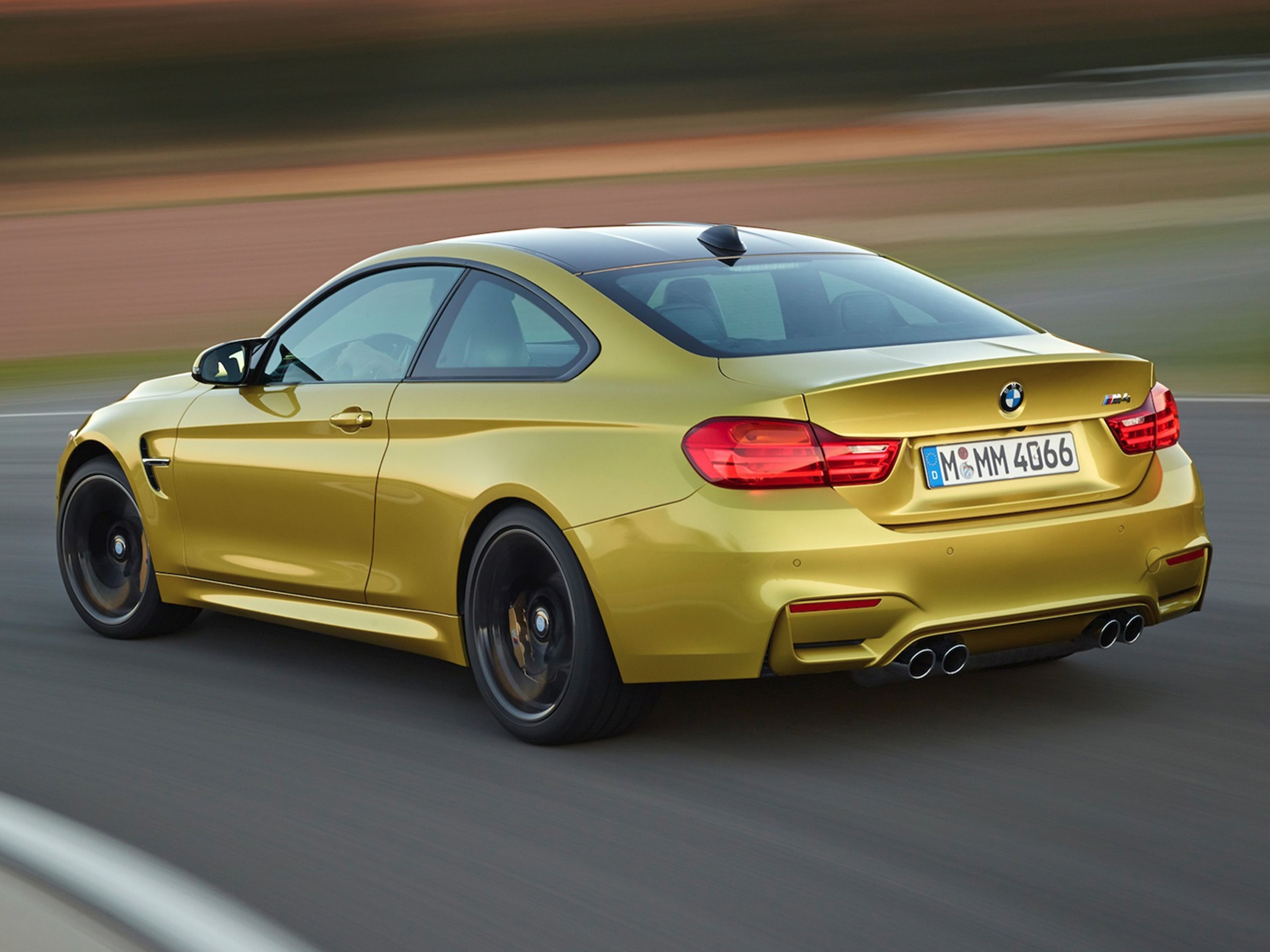 BMW-M4_Coupe-2015_C08
