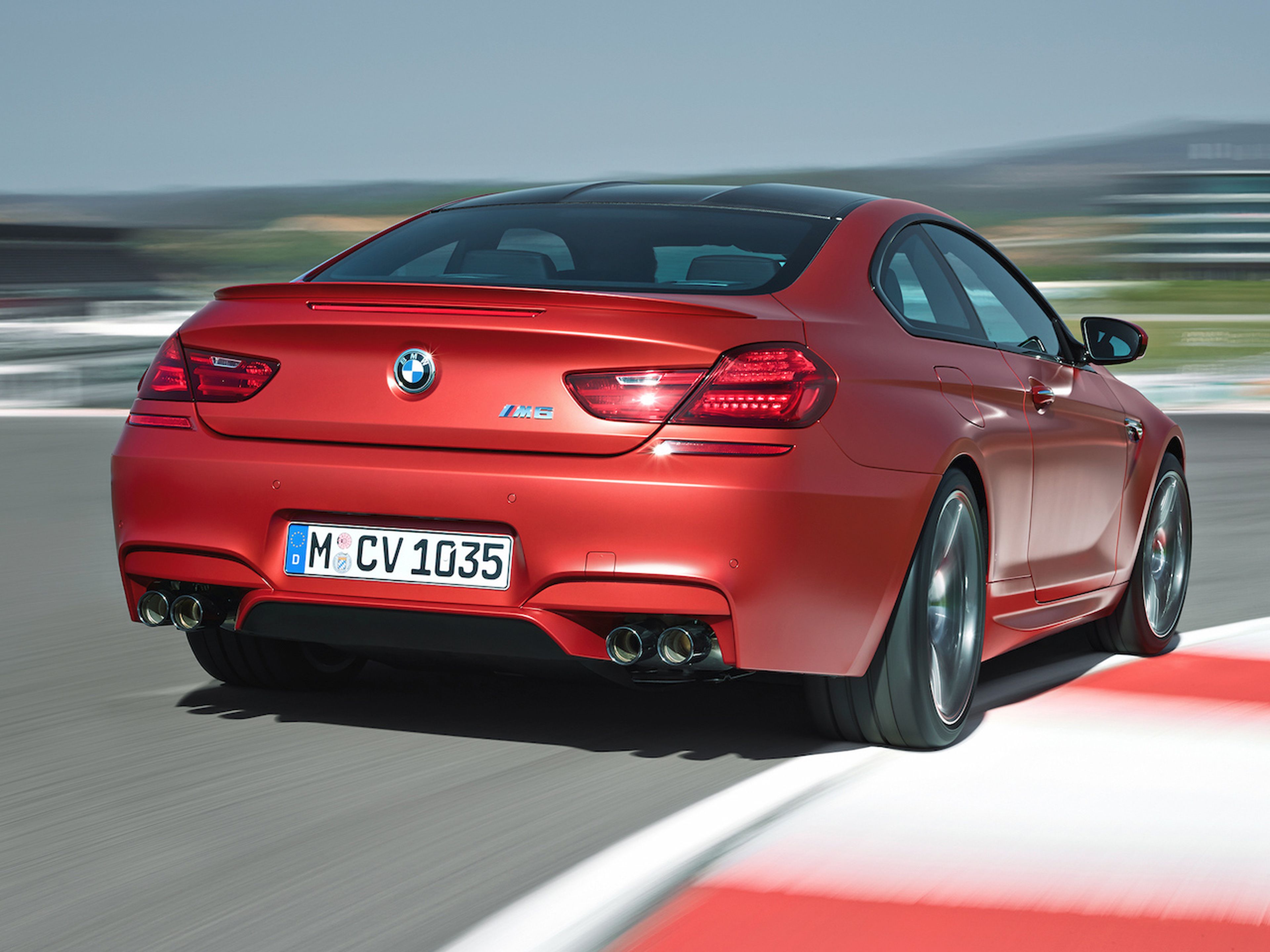 BMW-M6_Coupe-2015_C08