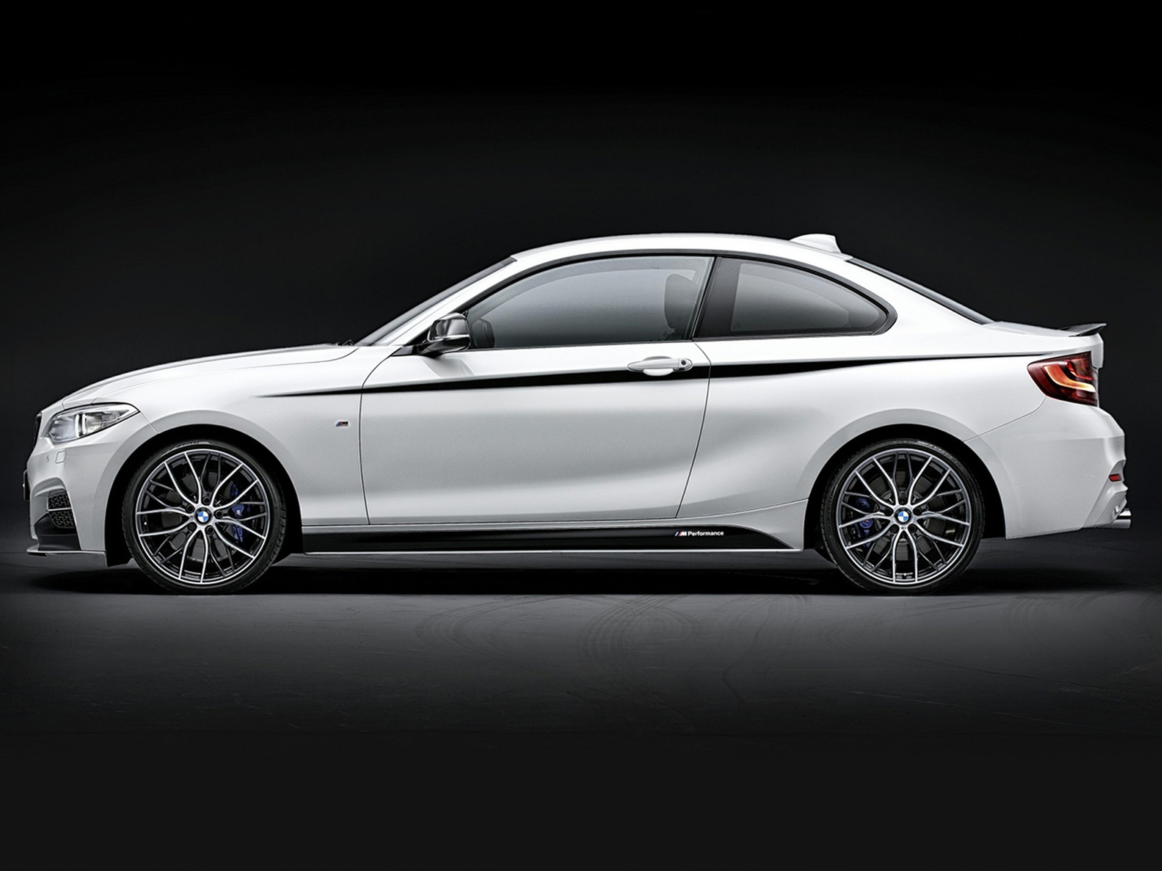 BMW_2-Series-Coupe_2014_C02