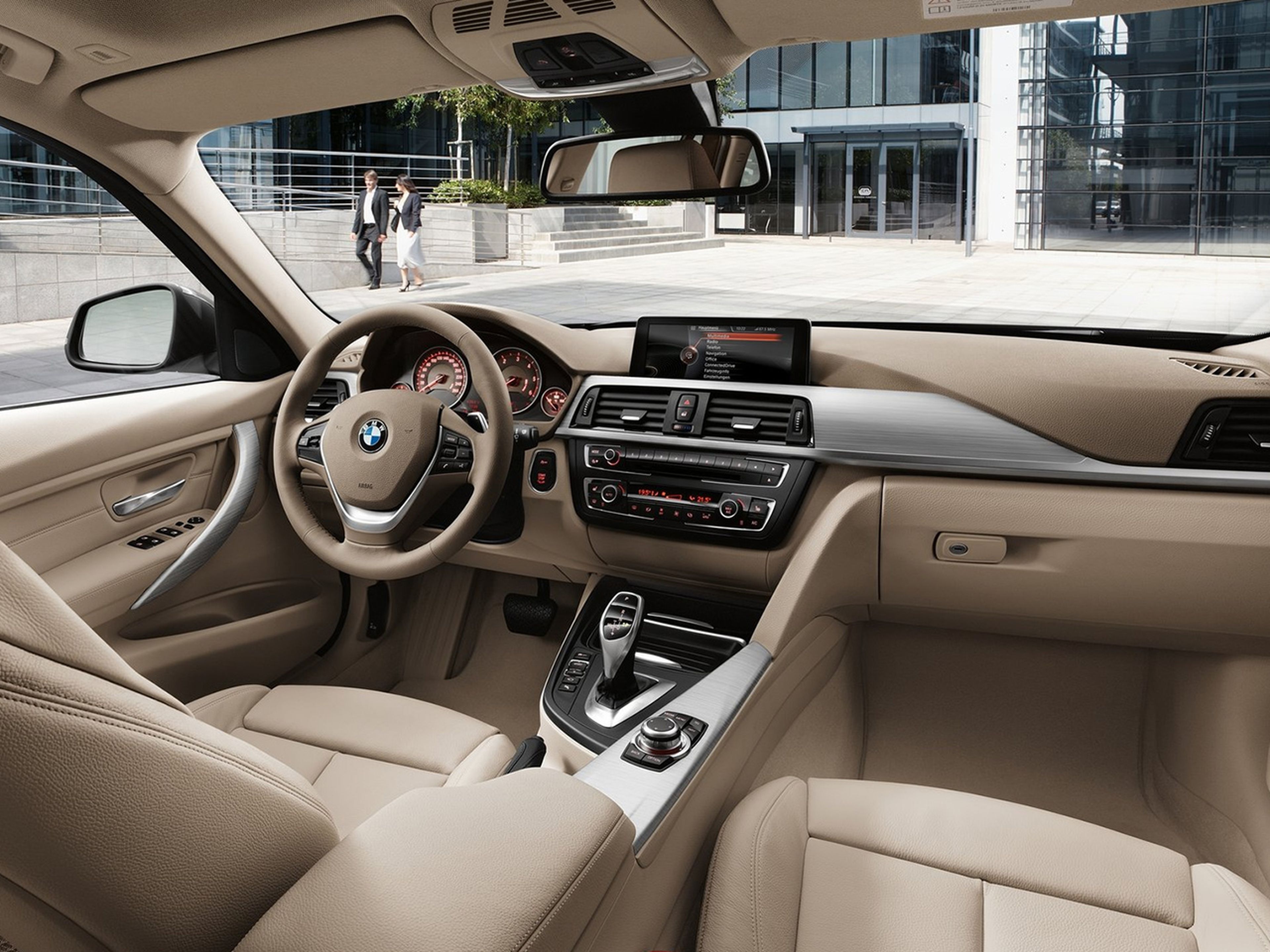 BMW_3-Series-Touring_2012_C04