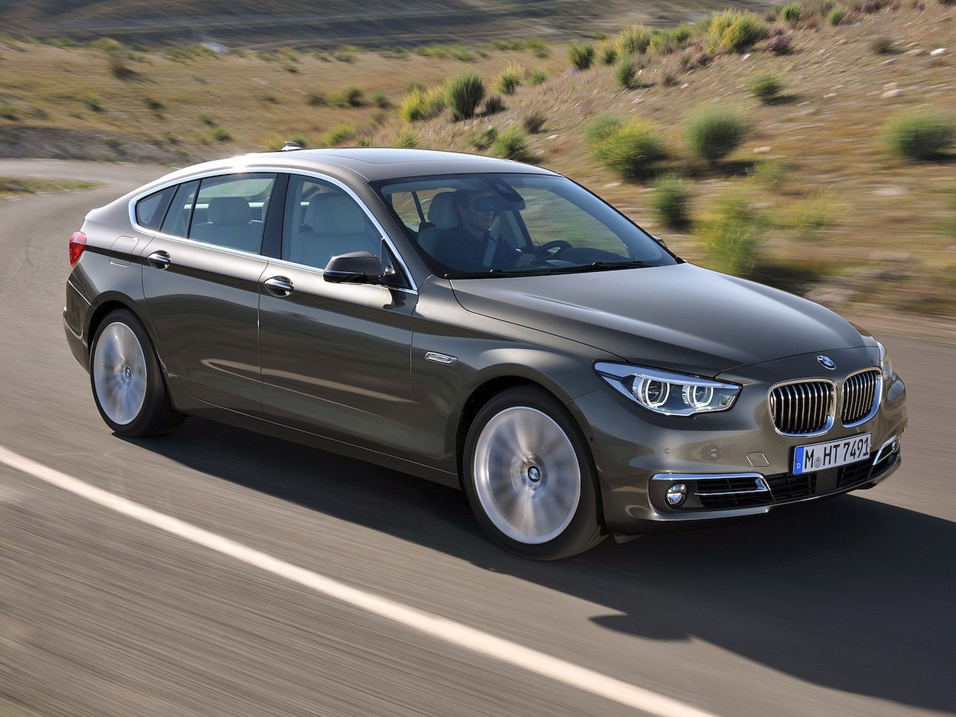 BMW_5-Series-GT_2015_C07