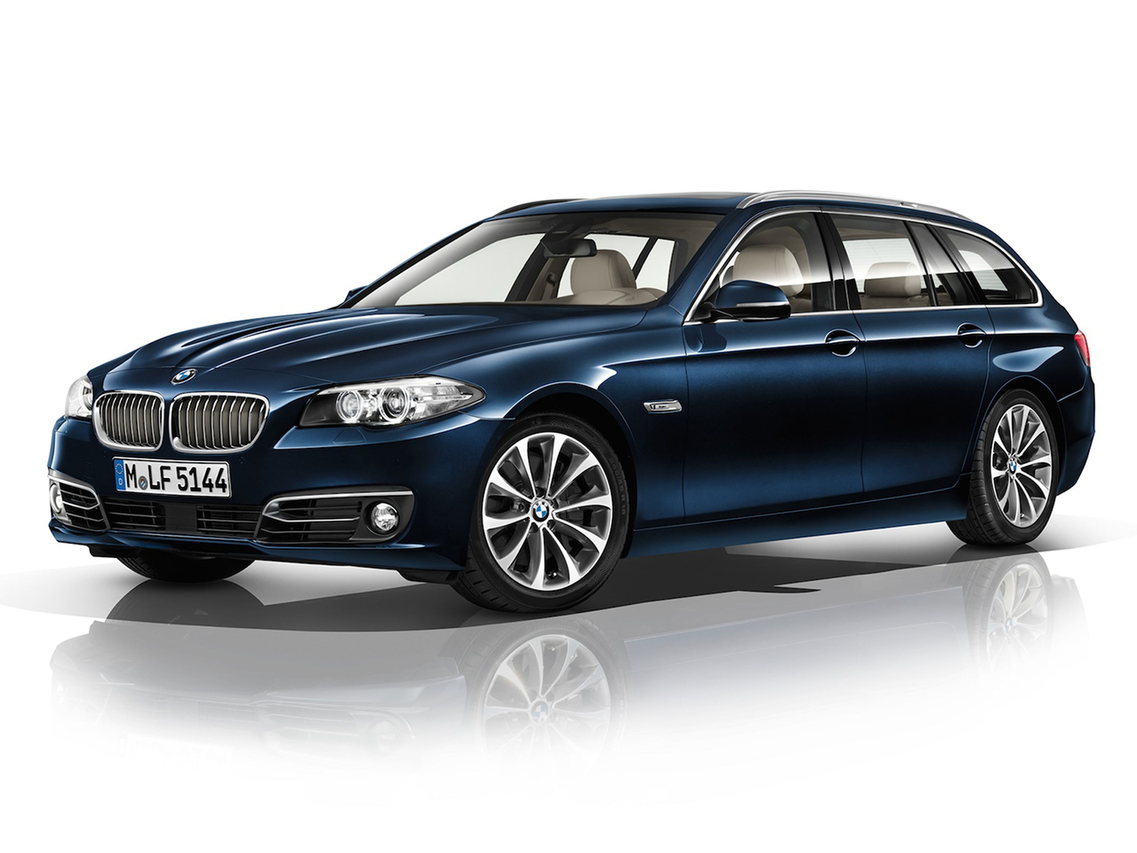 BMW_5-Series-Touring_2015_C01