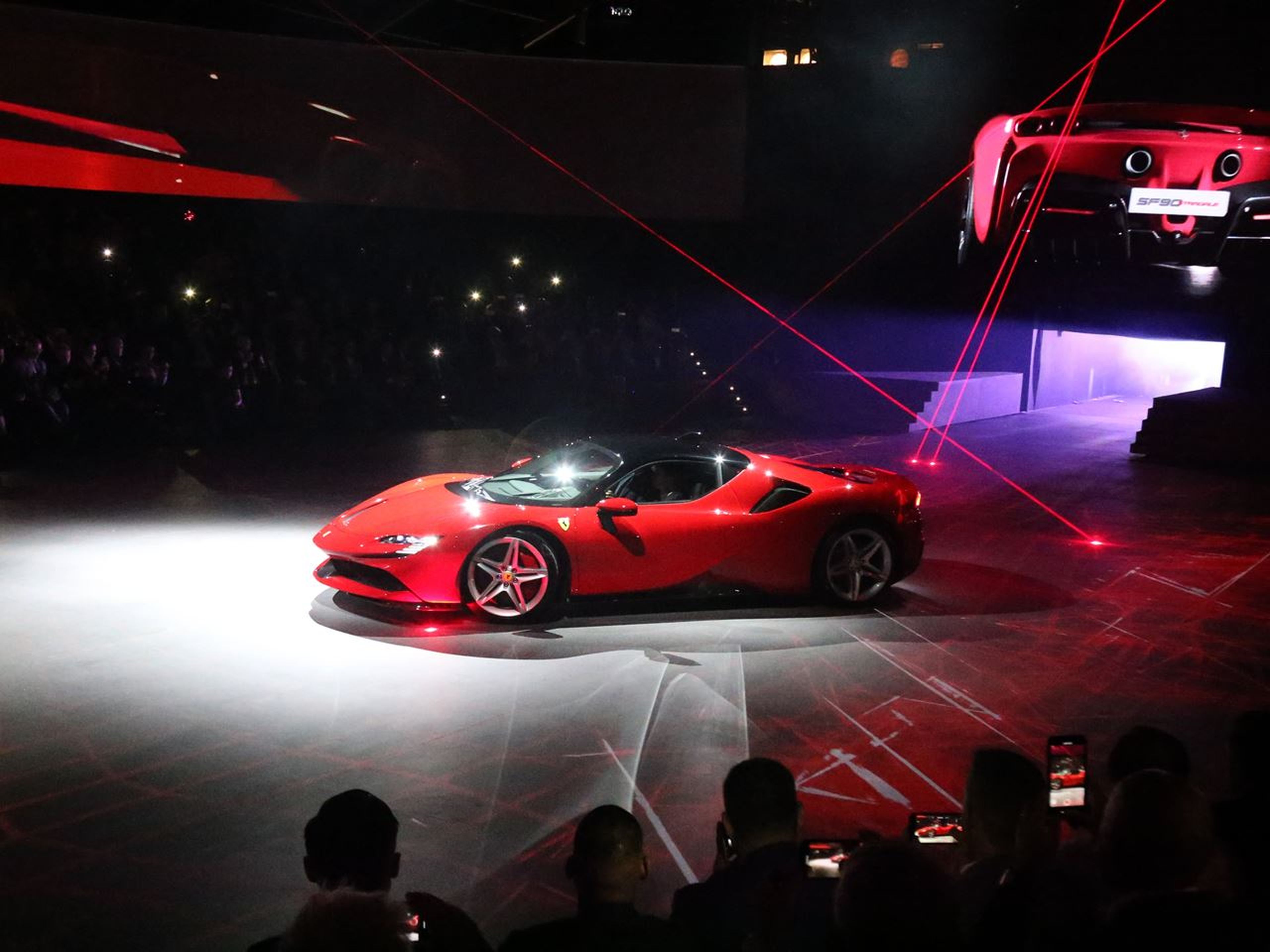 Presentación del Ferrari SF90 Stradale