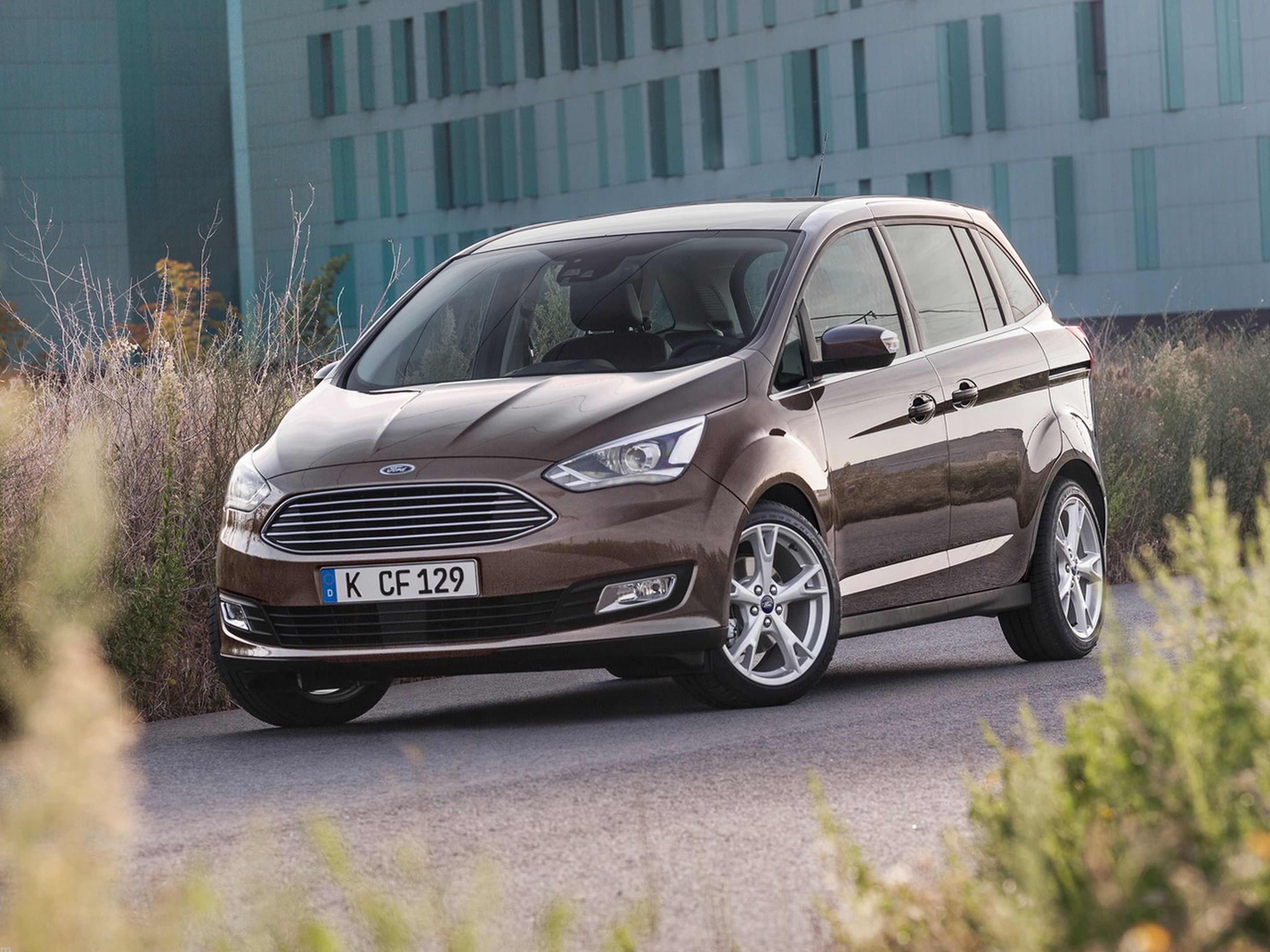Ford-CMAX_Grand_MY15_03