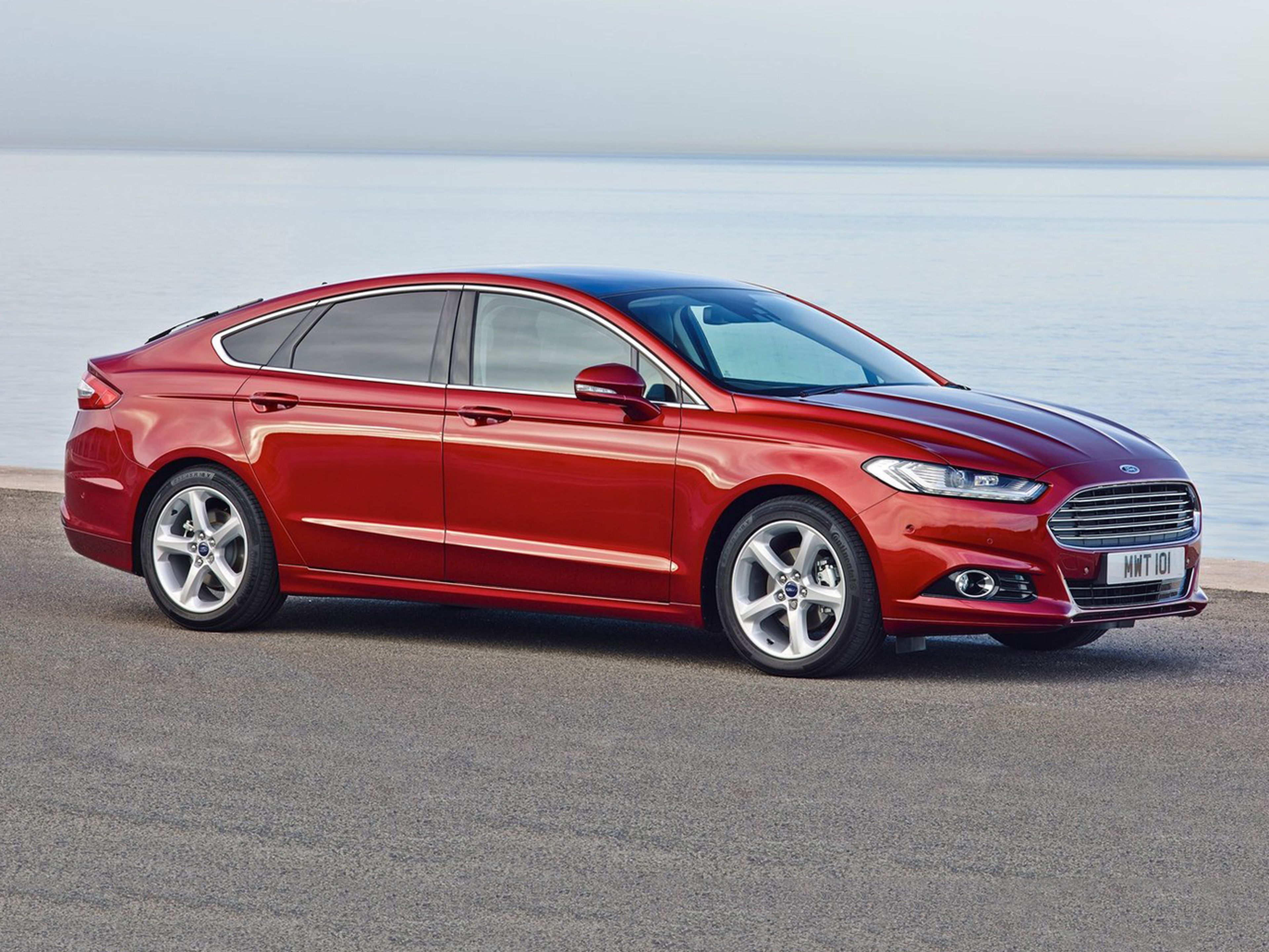 Ford-Mondeo_2015_C01