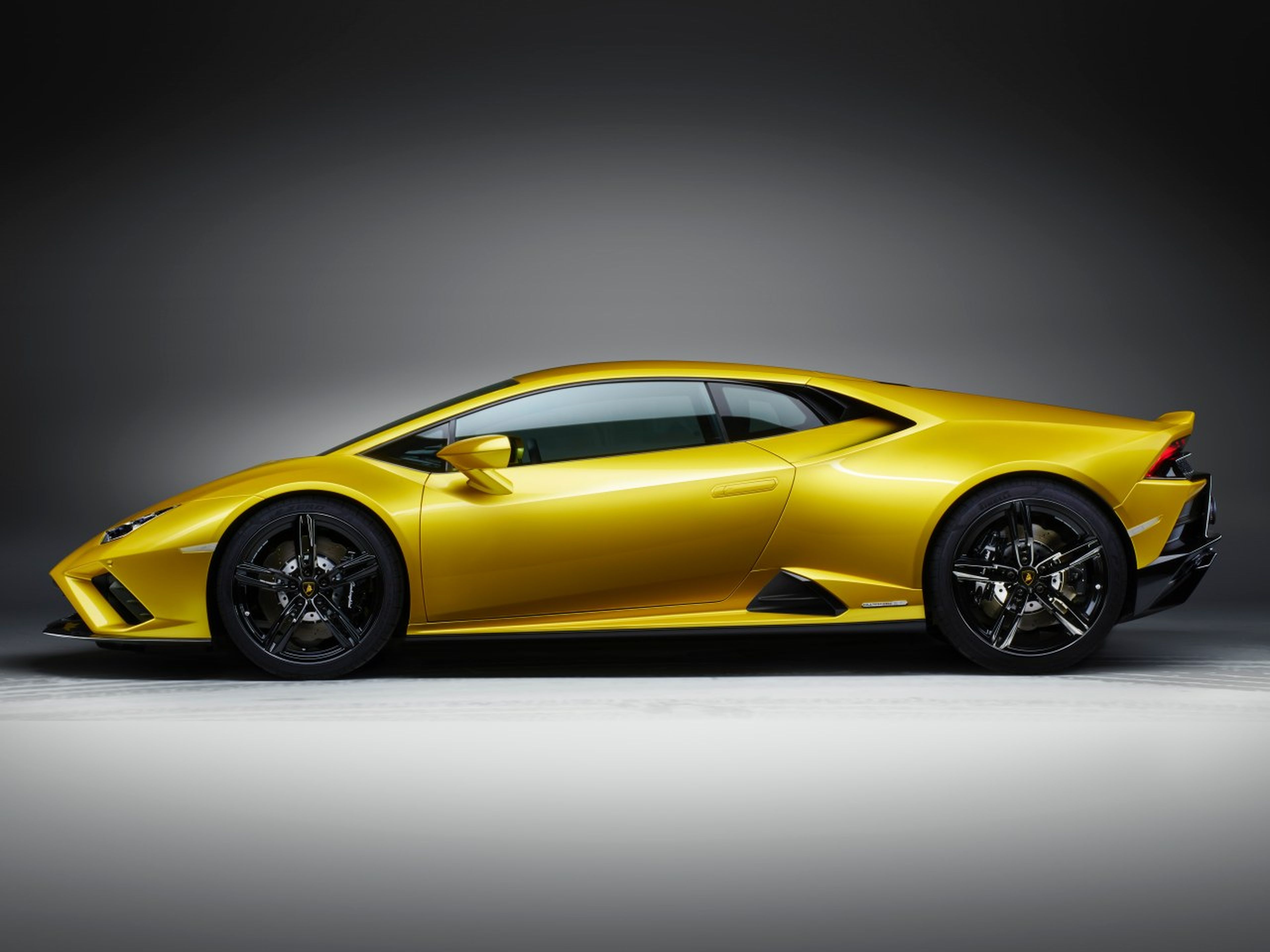Lamborghini EVO RWD