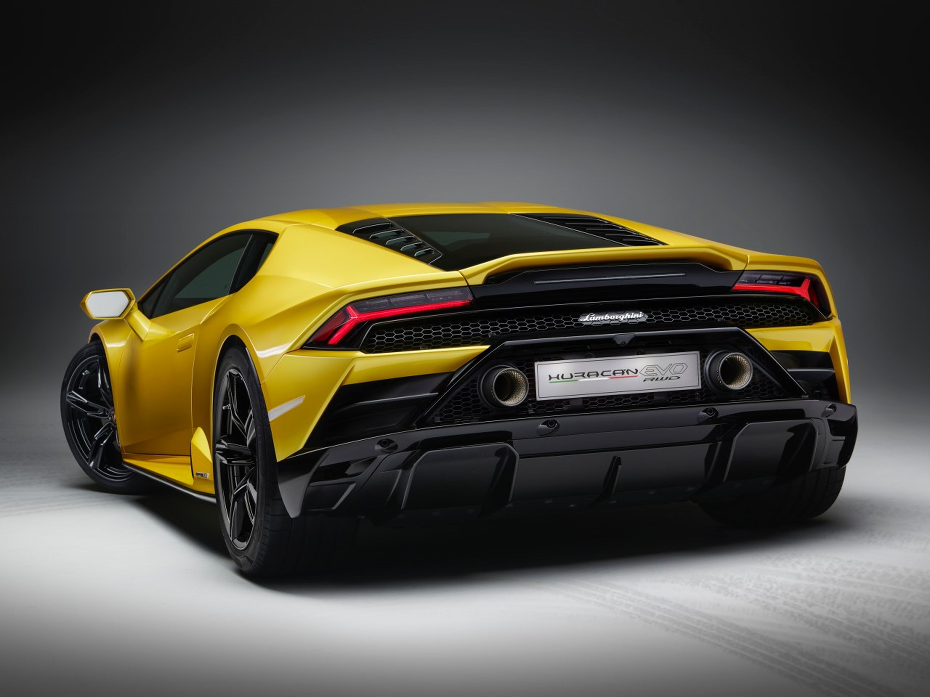 Lamborghini EVO RWD