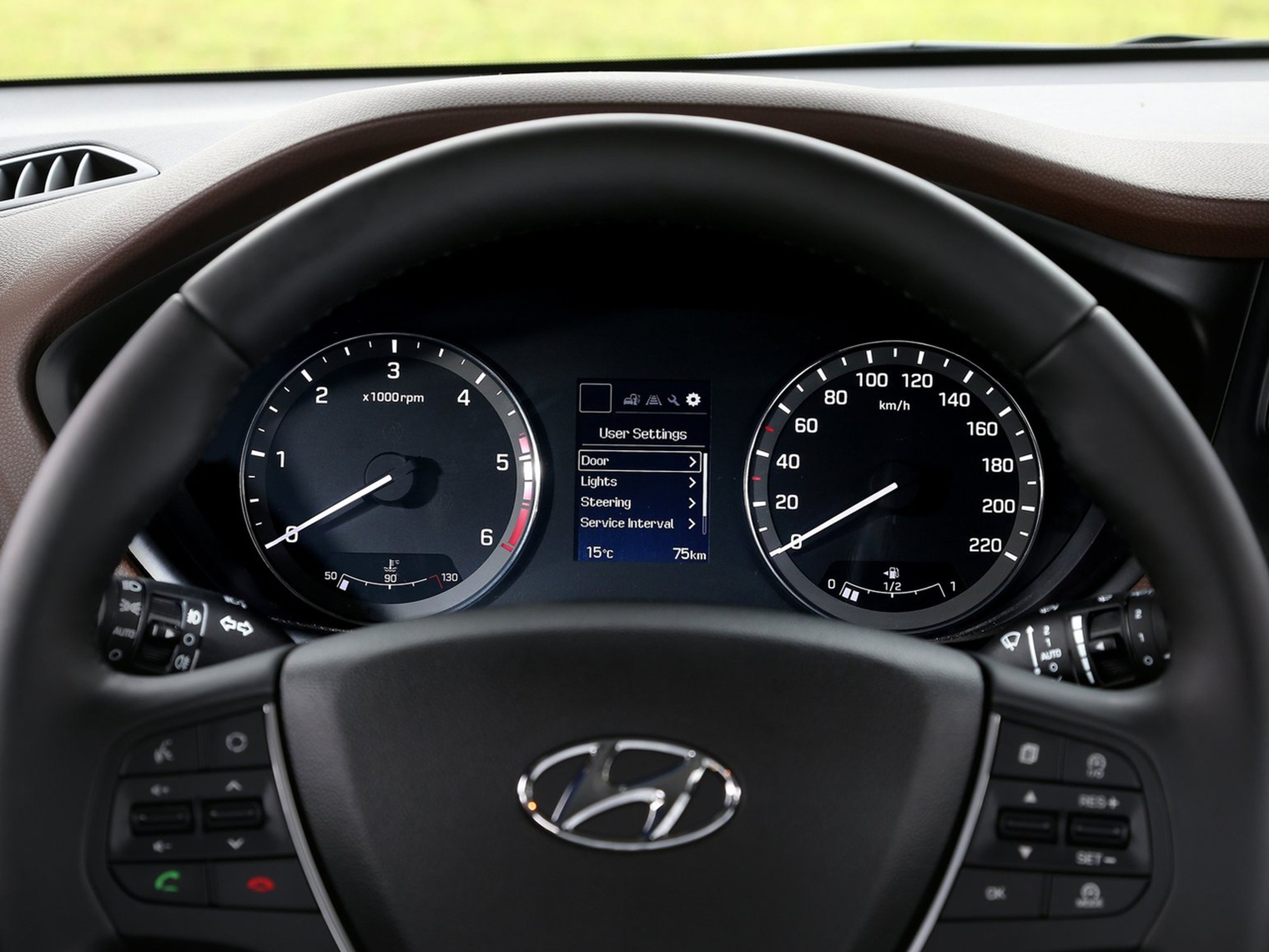 Hyundai-i20_Coupe_2015_C05