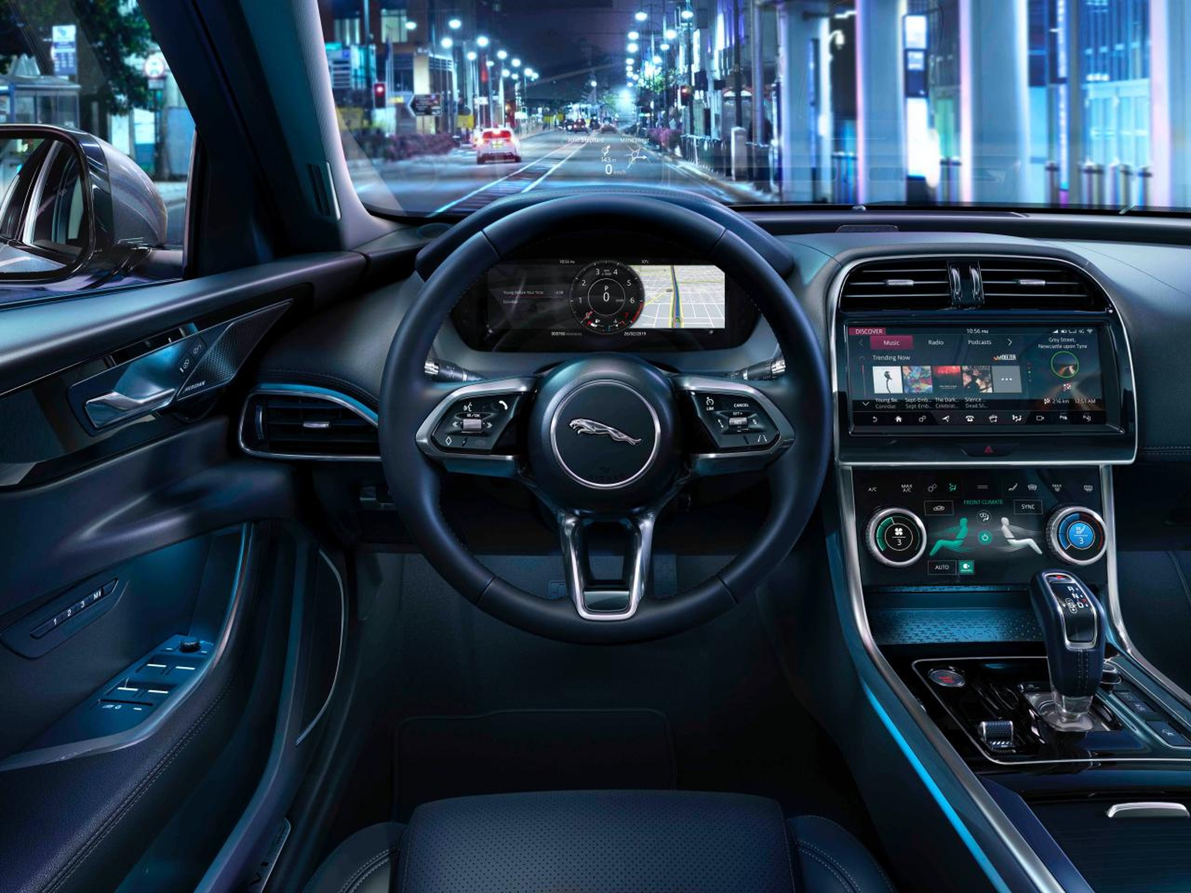 Jaguar XE interior tecnología