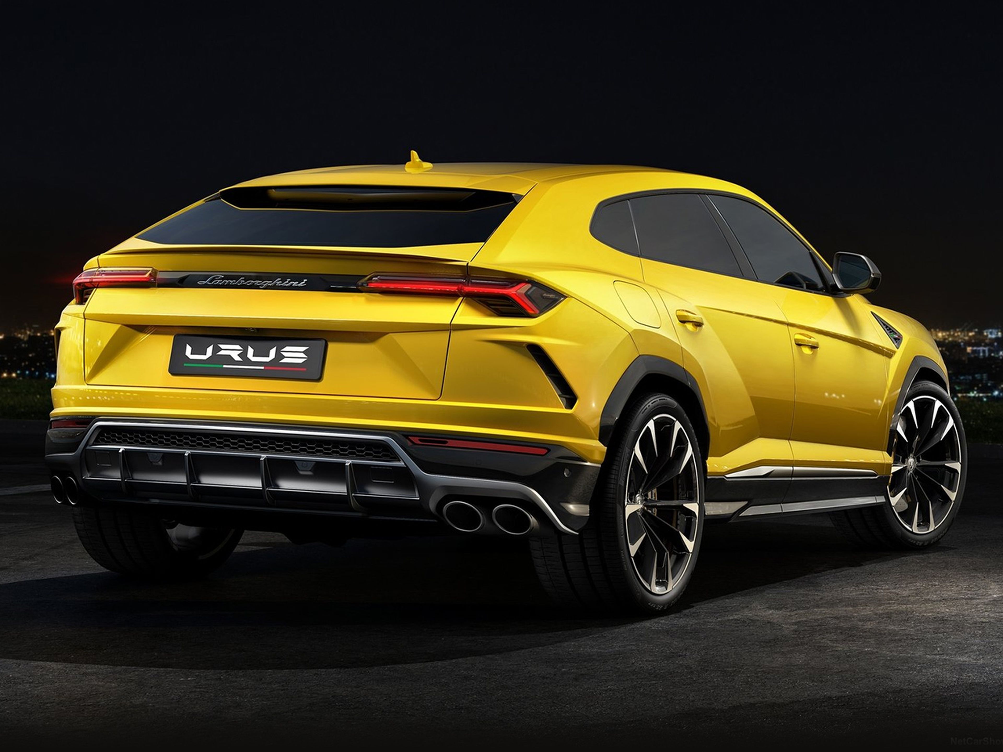 Lamborghini-Urus-2019-C03