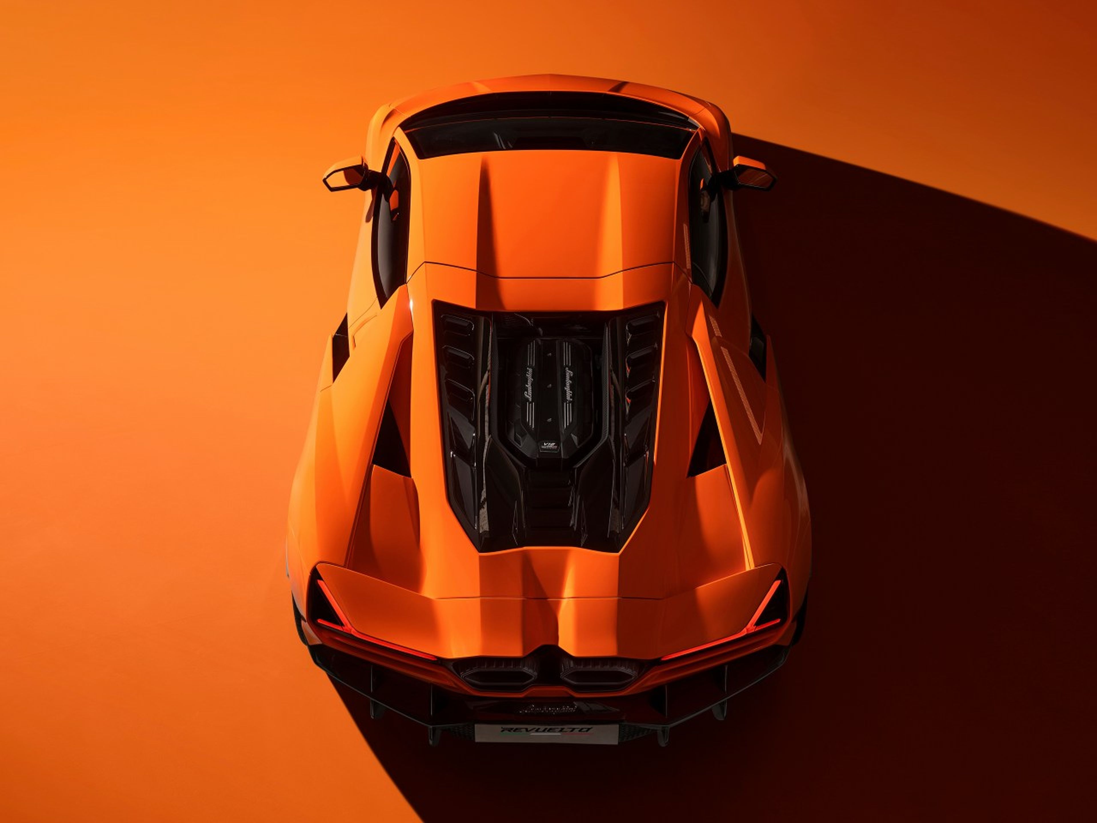 Lamborghini Revuelto exterior