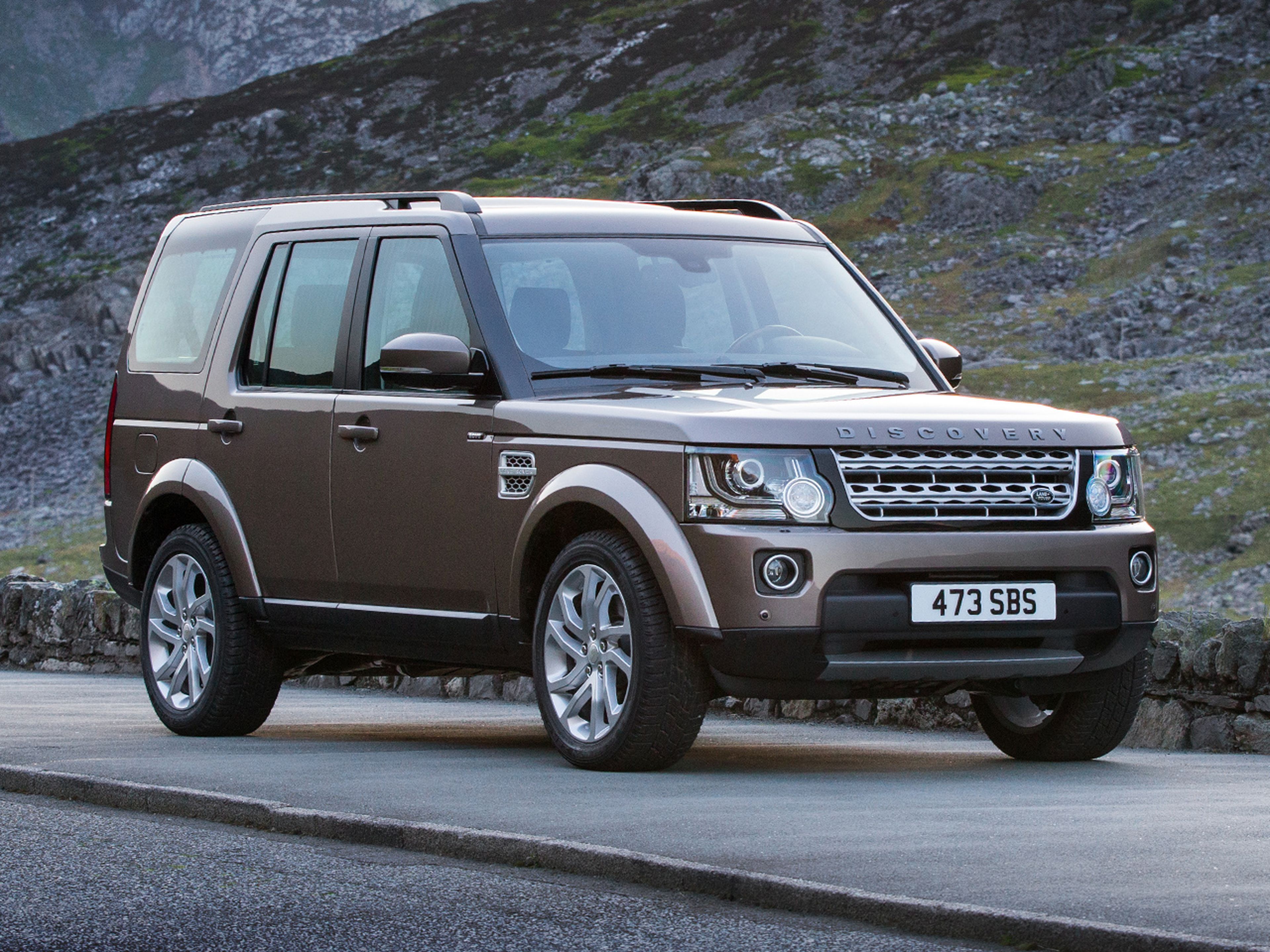 Land_Rover-Discovery_2015_C01