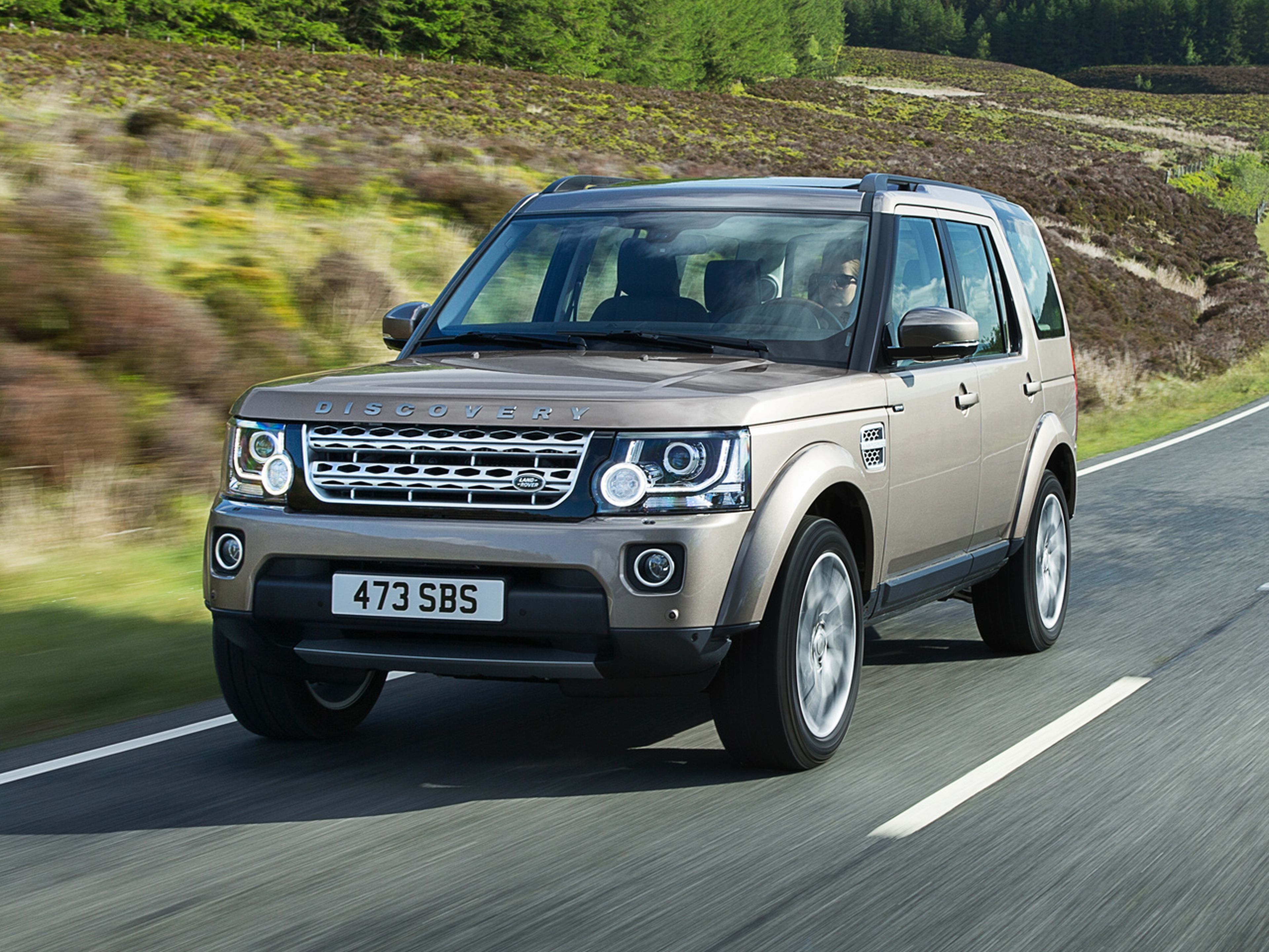 Land_Rover-Discovery_2015_C07