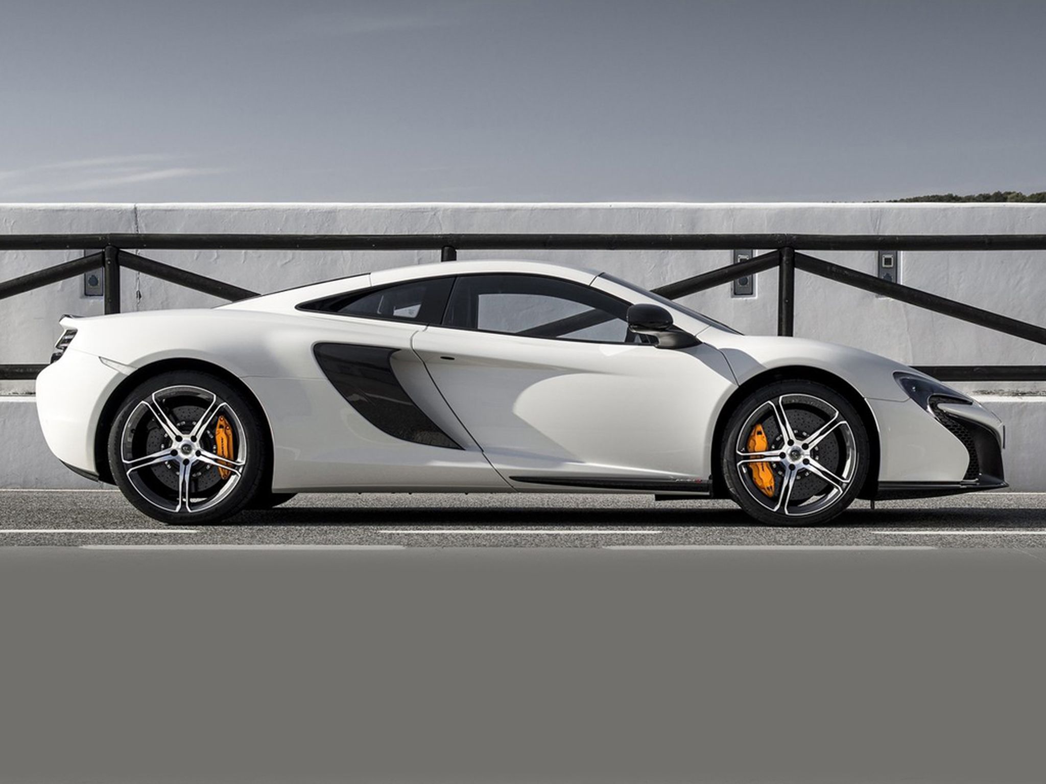 McLaren-650S_2015_02