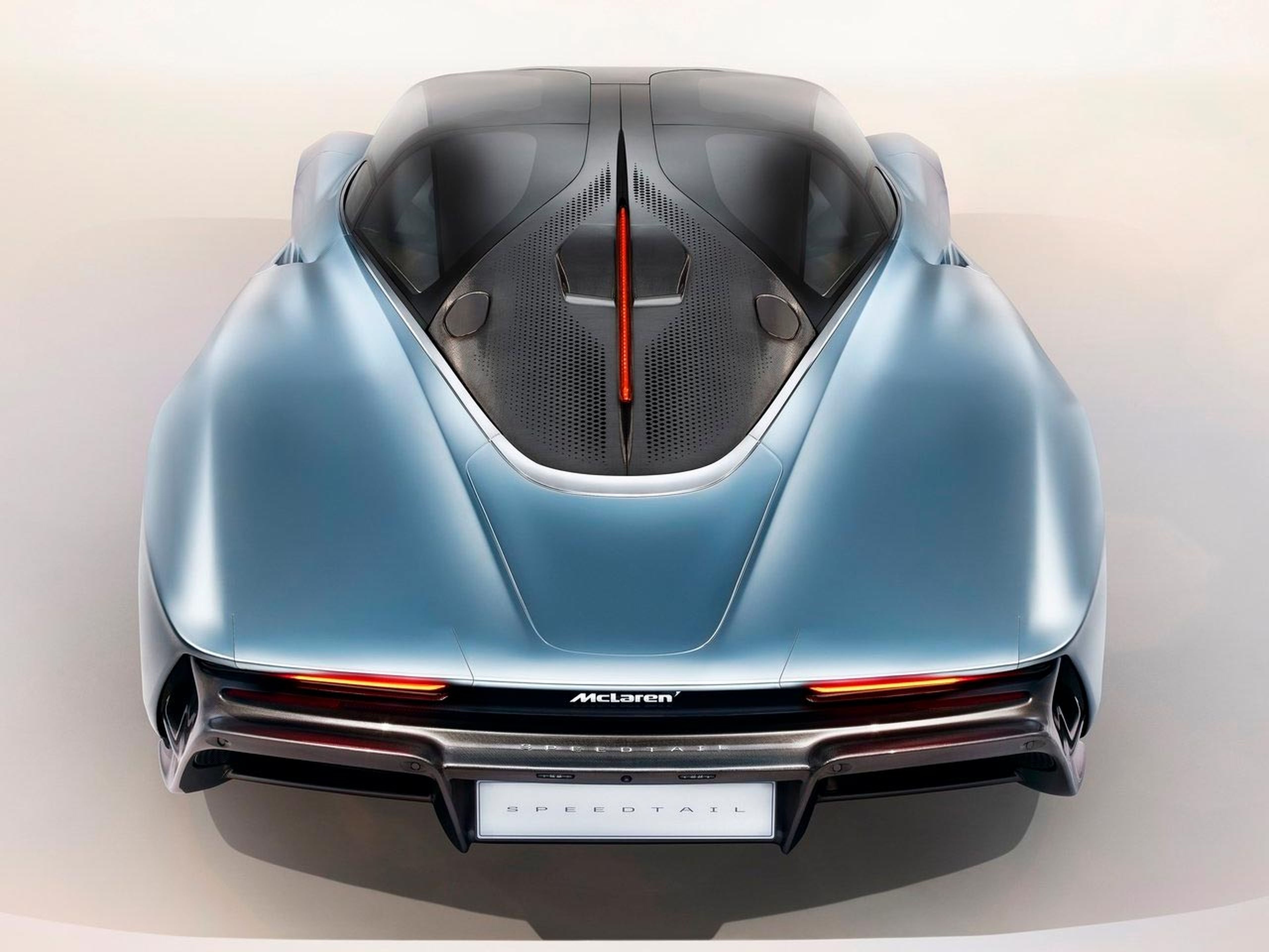 McLaren-Speedtail-2020-C08