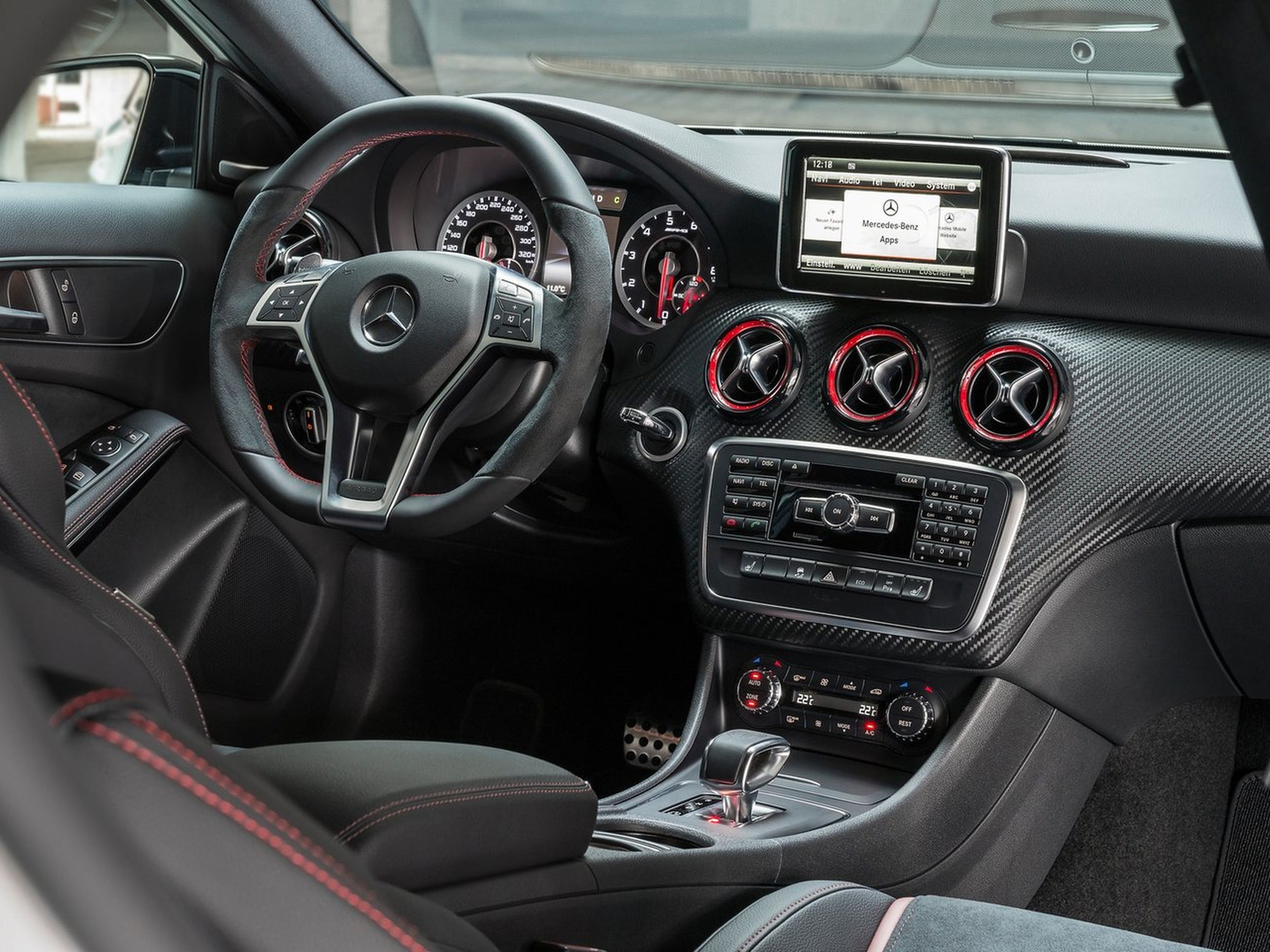 Mercedes-A45_AMG-2014-C03