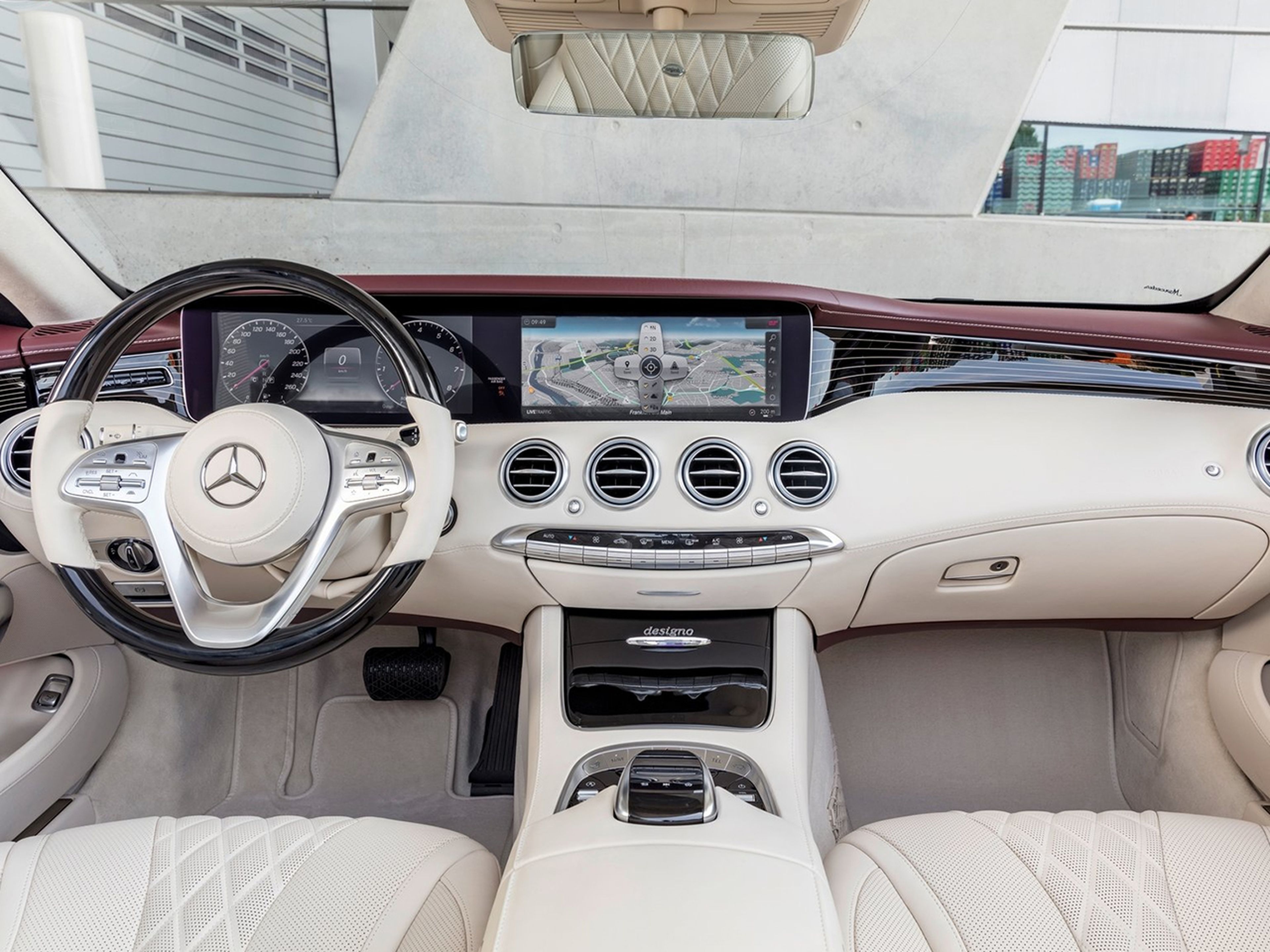 Mercedes-Benz-S-Class_Cabriolet-2018-C03