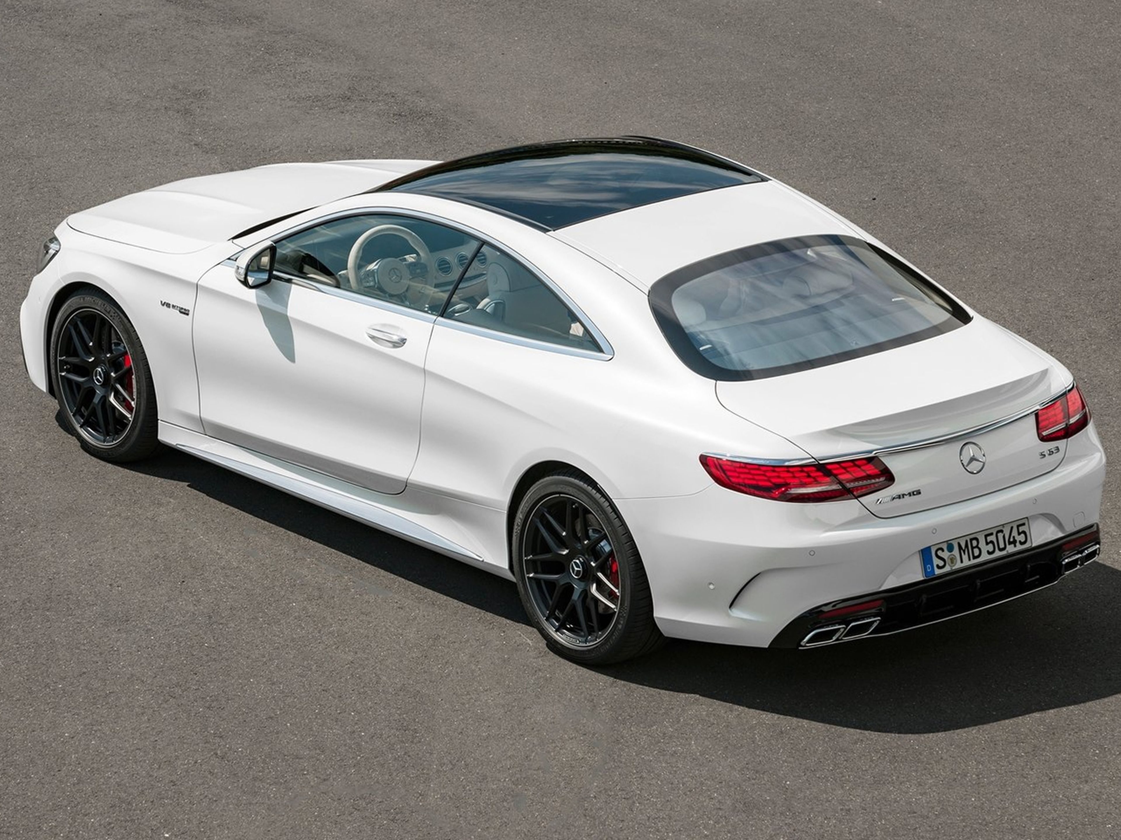 Mercedes-Benz-S63_AMG_Coupe-2018-C02