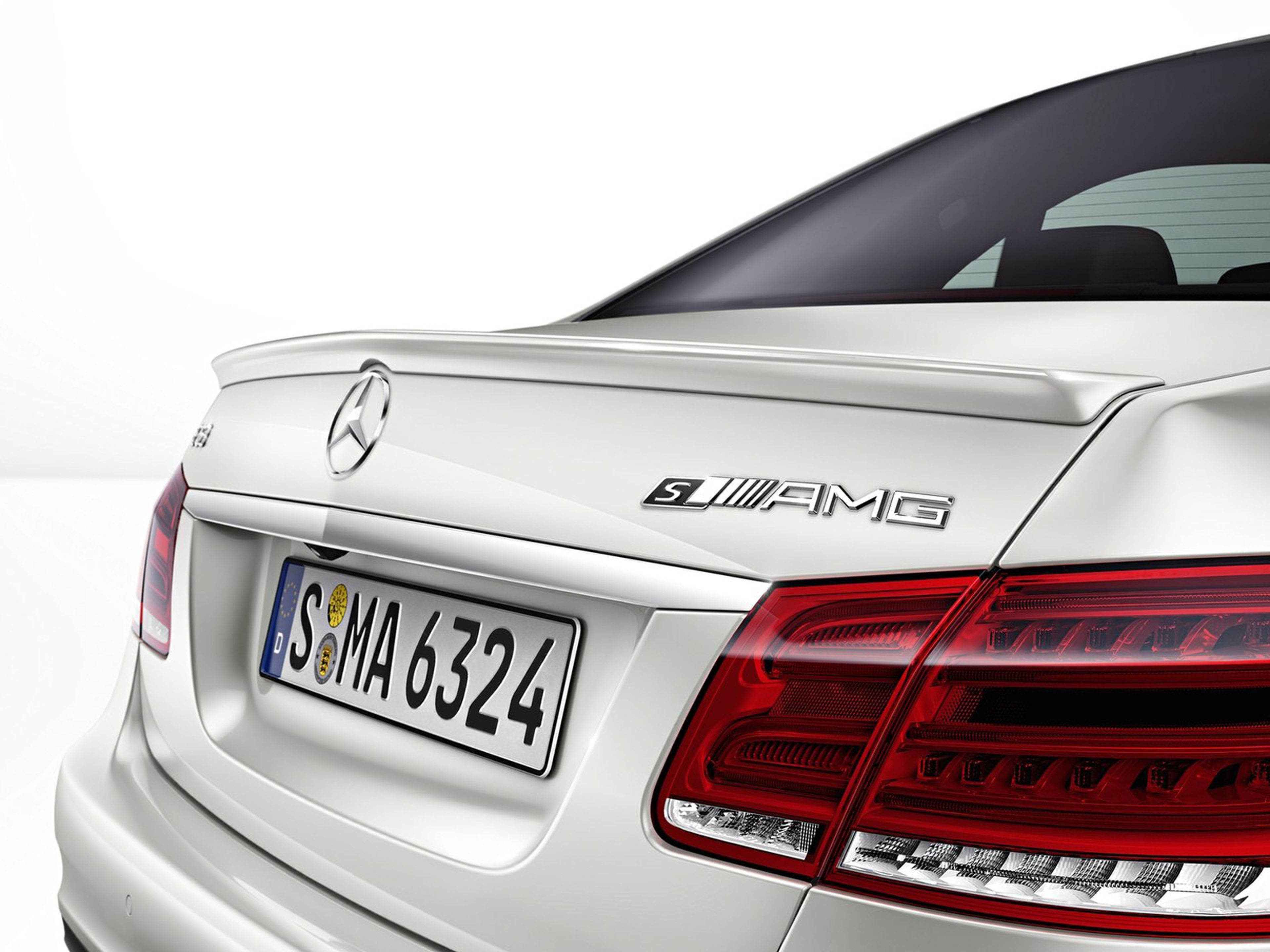 Mercedes-E_AMG_2014_04