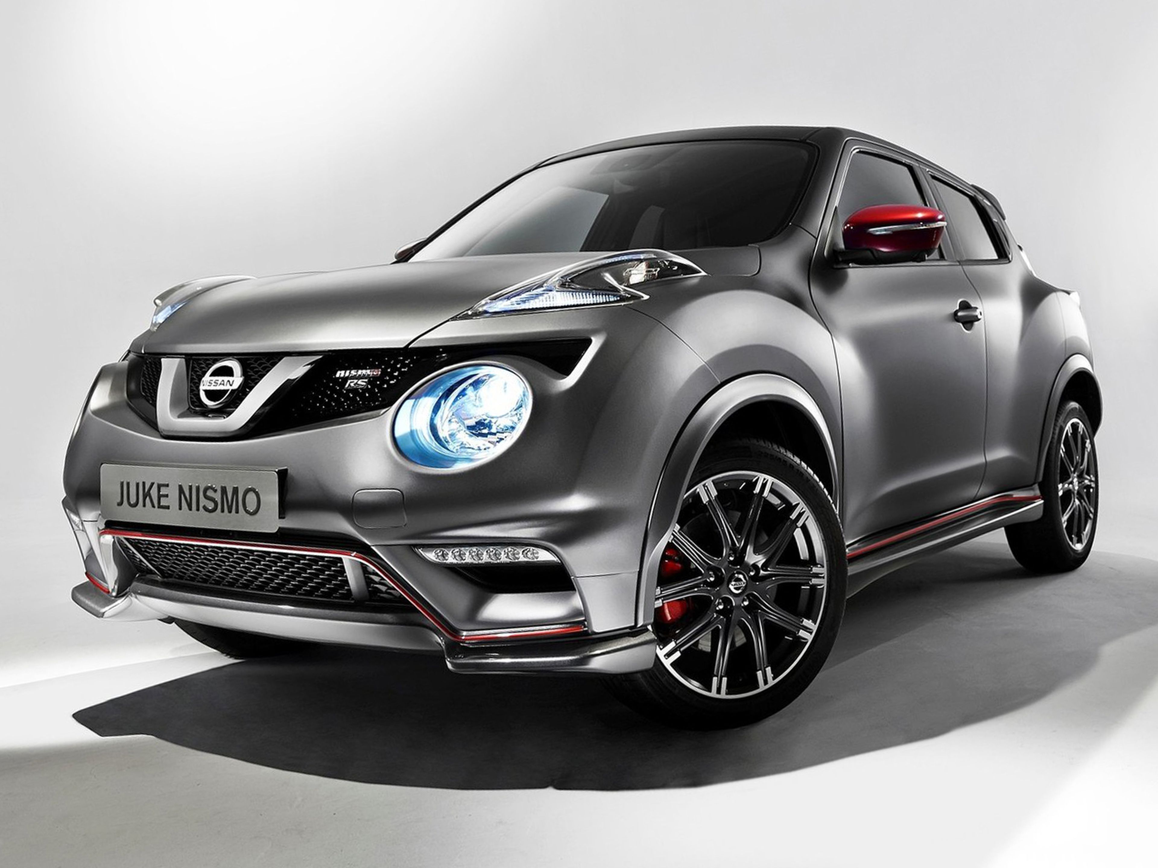 Nissan-Juke_Nismo_RS-2015-C01