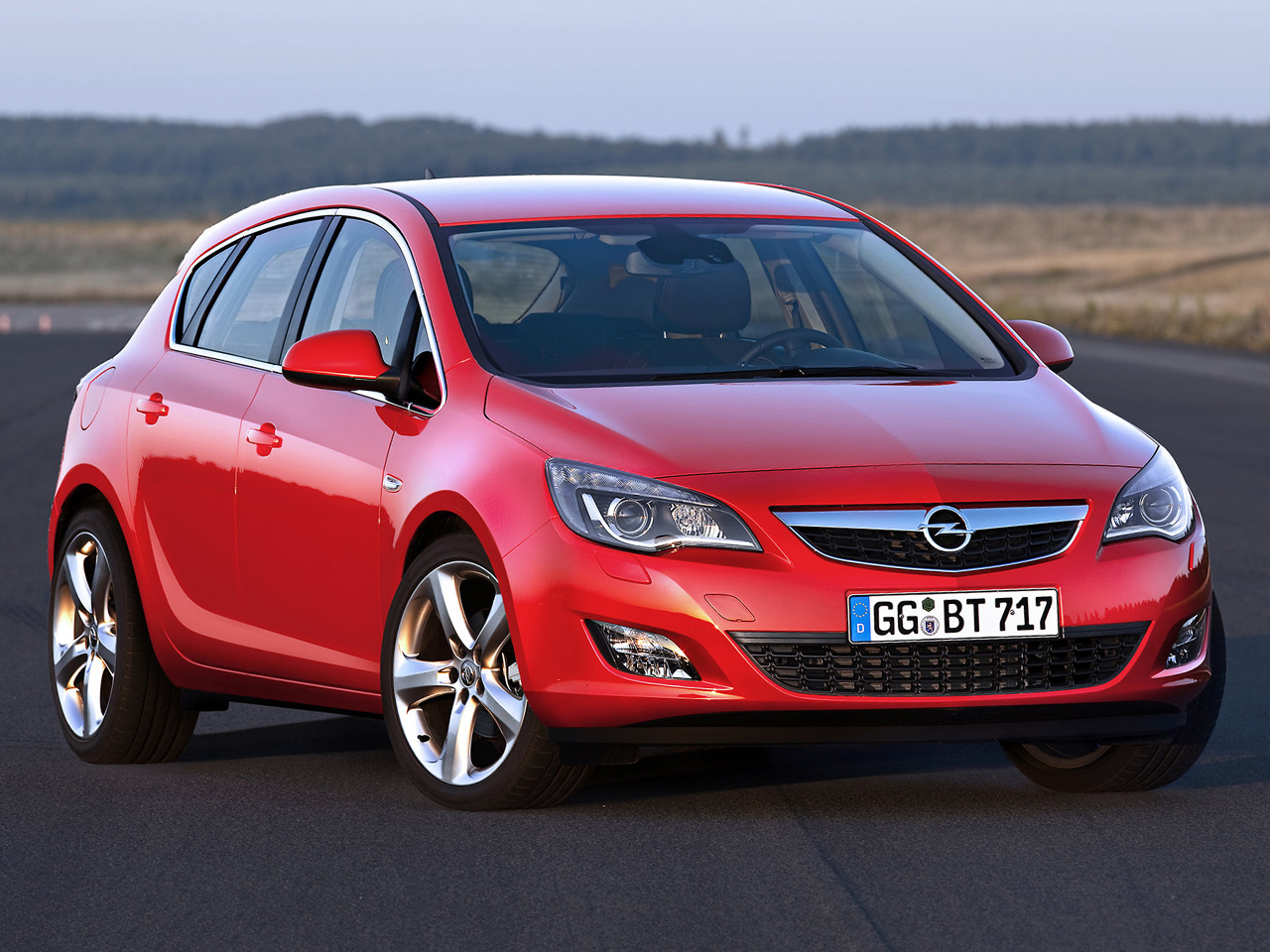 Grandes coches que no triunfaron: Opel Astra J GTC