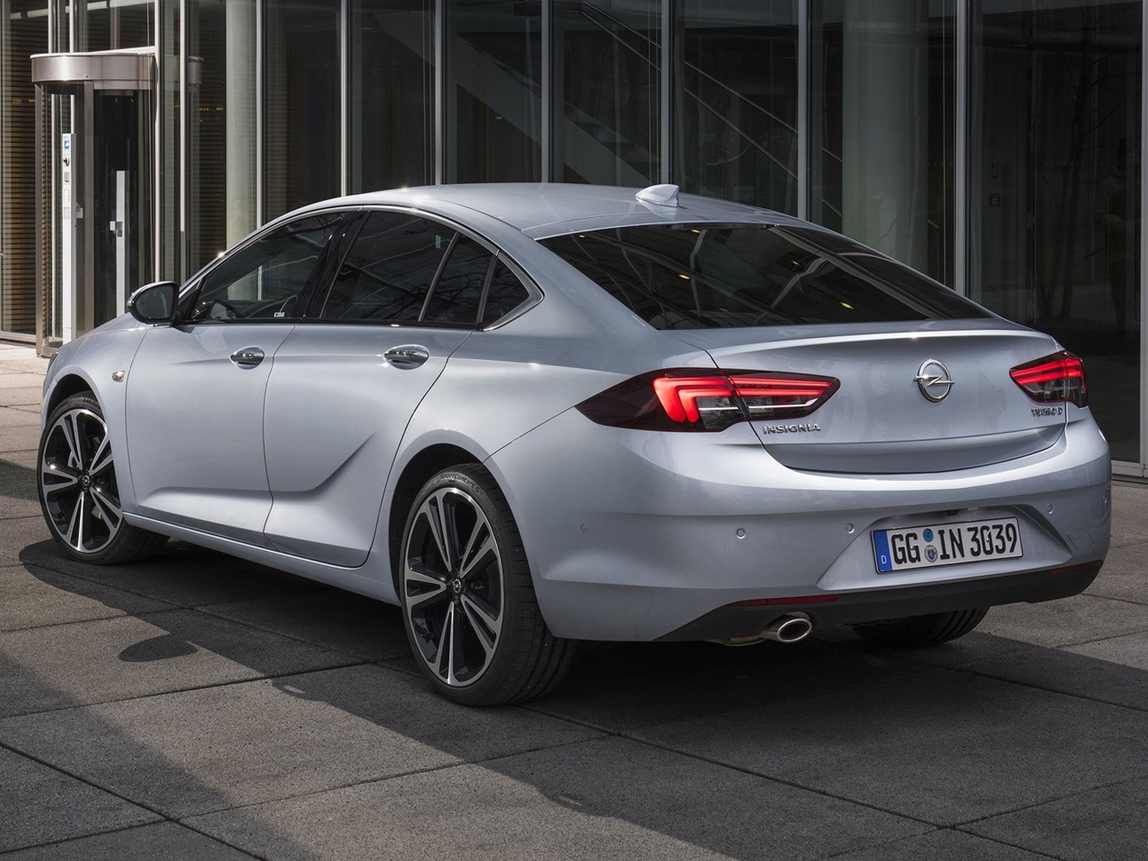 Opel-Insignia_GS-2017-C03