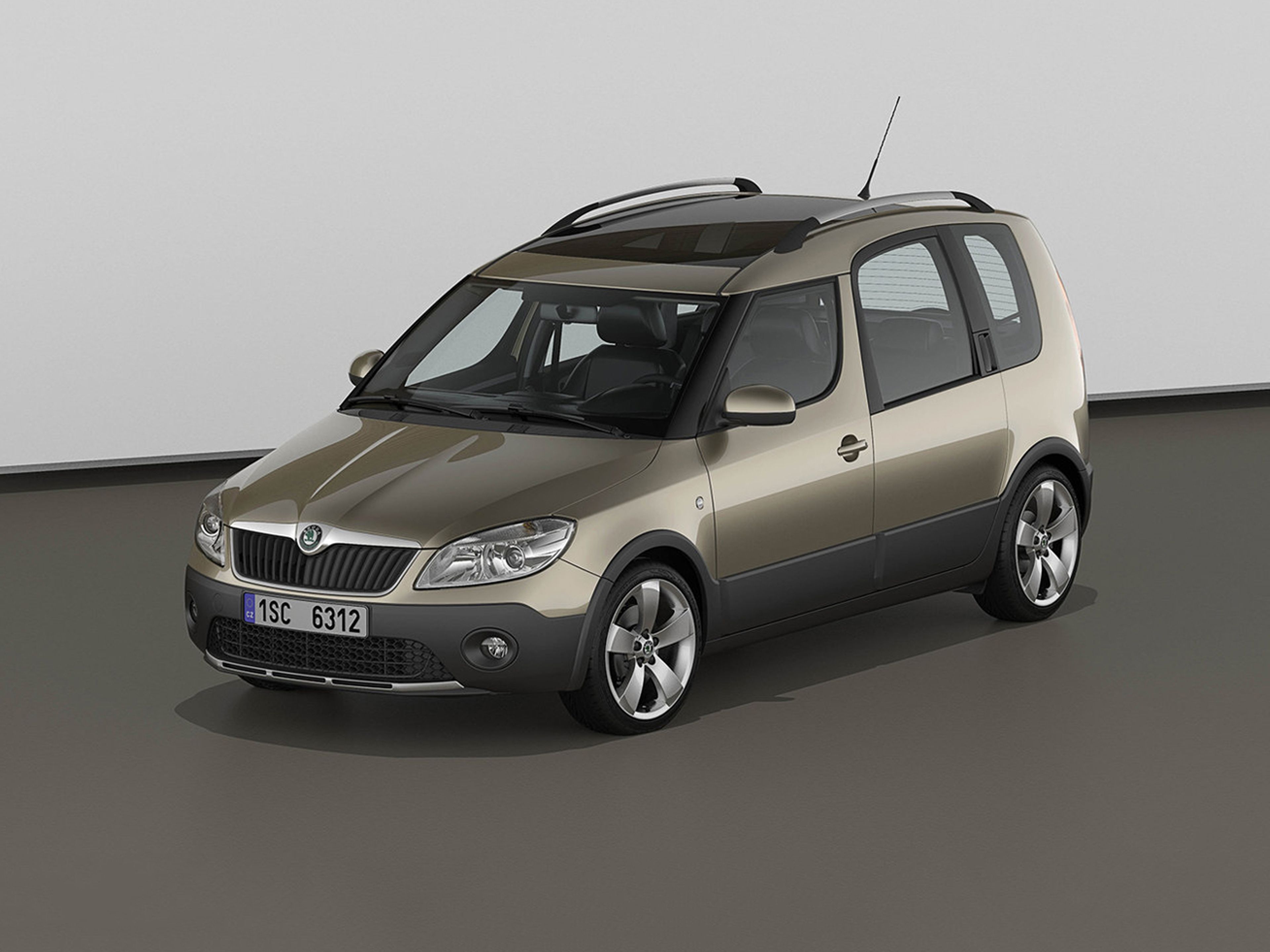 Skoda-Roomster_Scout_2011_C02